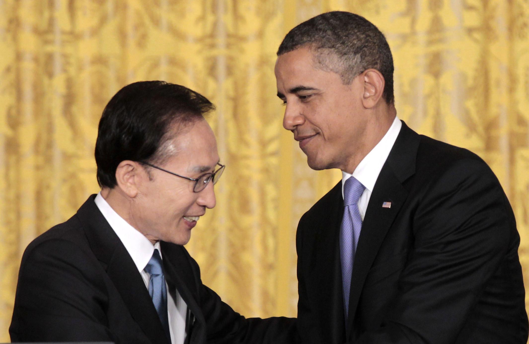 Obama, Lee hail Korean trade deal at White House