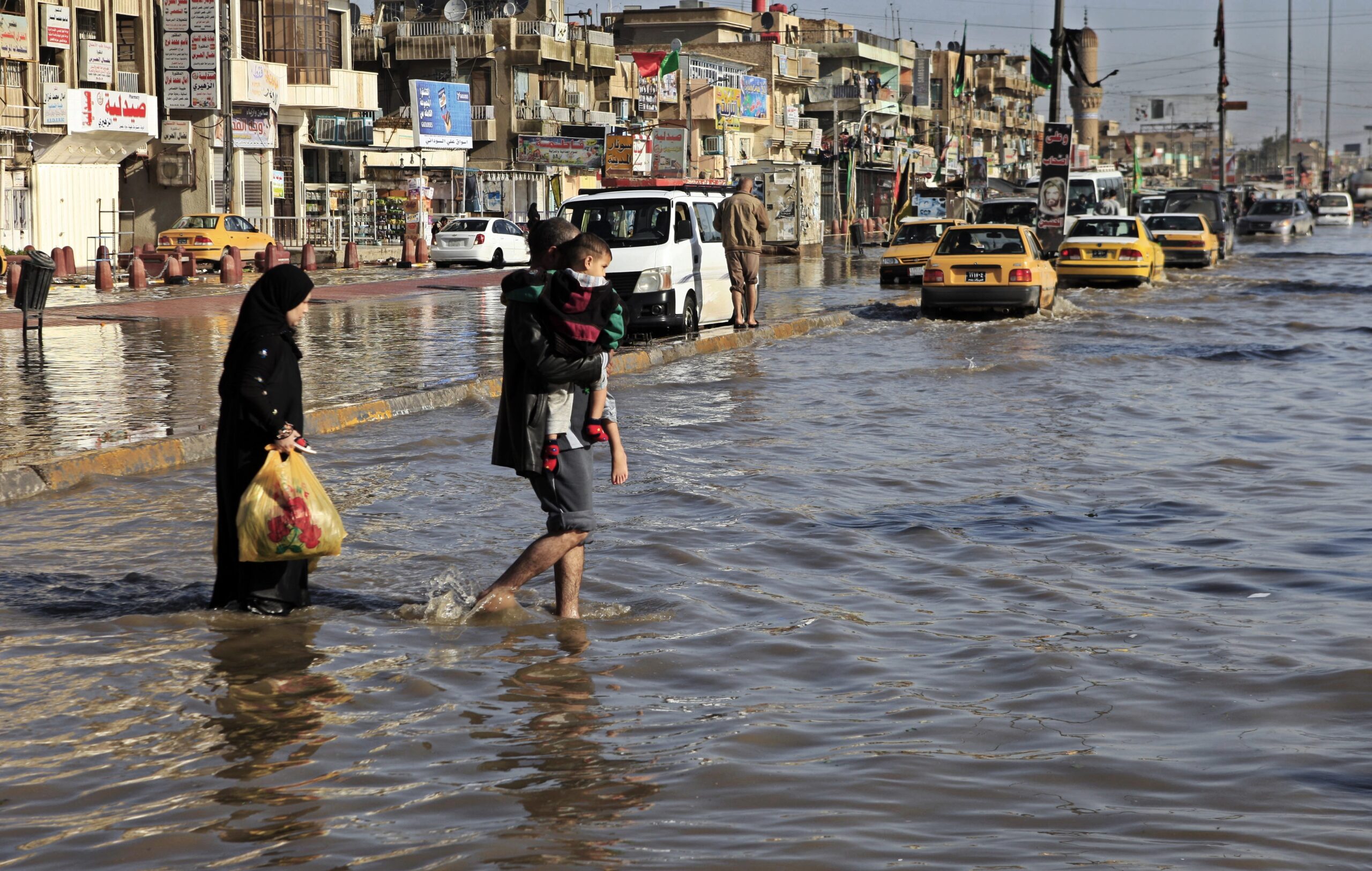 Officials: 4 killed in Iraq due to heavy rain