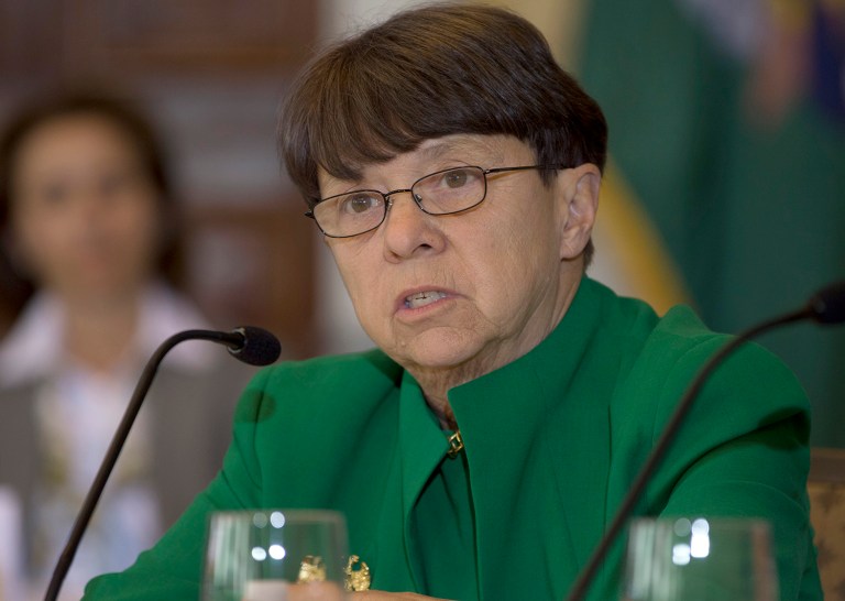 In a letter send to the president Friday, Sen. Elizabeth Warren wrote that SEC Chairwoman Mary Jo White's 