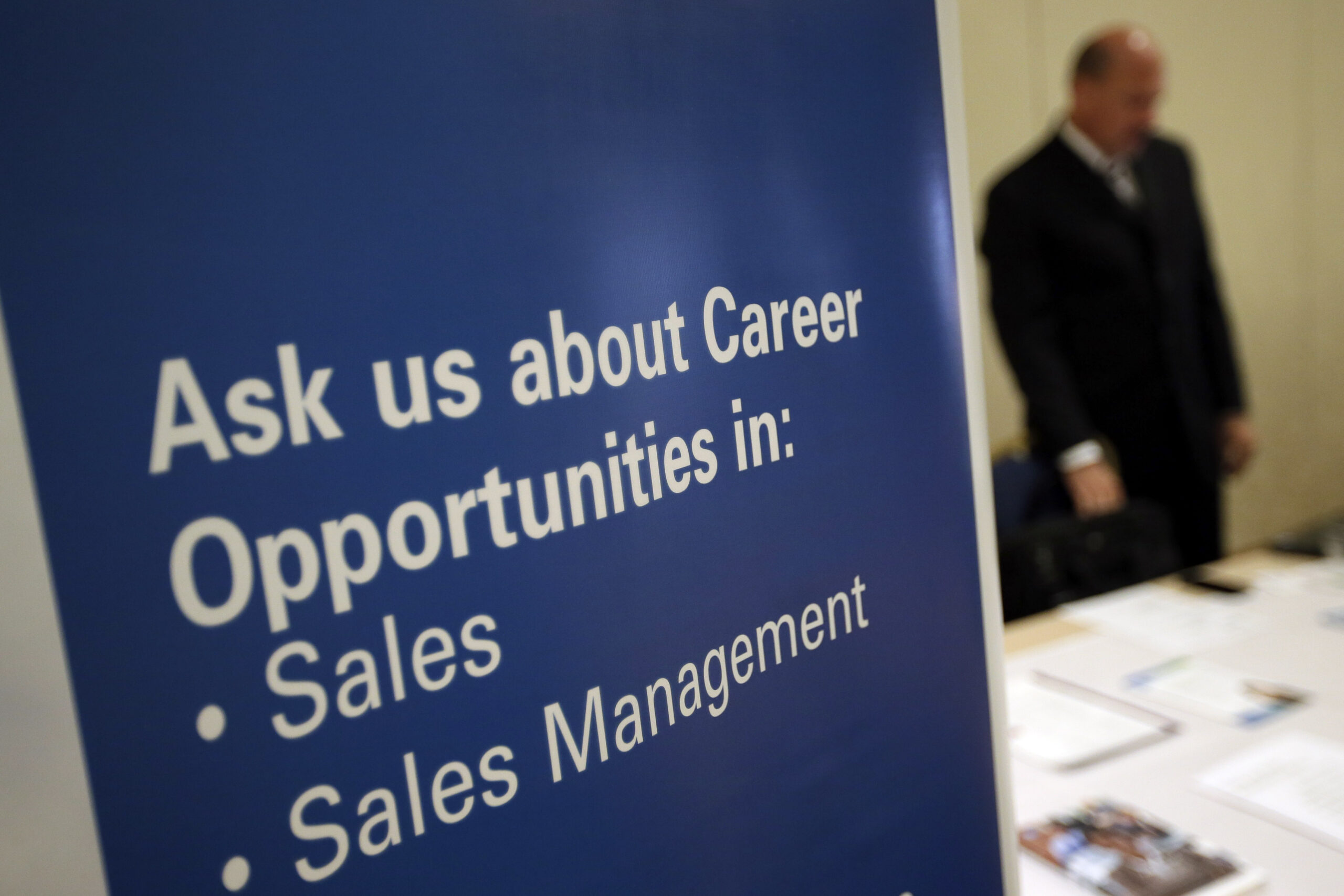 Unemployment claims lowest since 2007, but employment boom not guaranteed