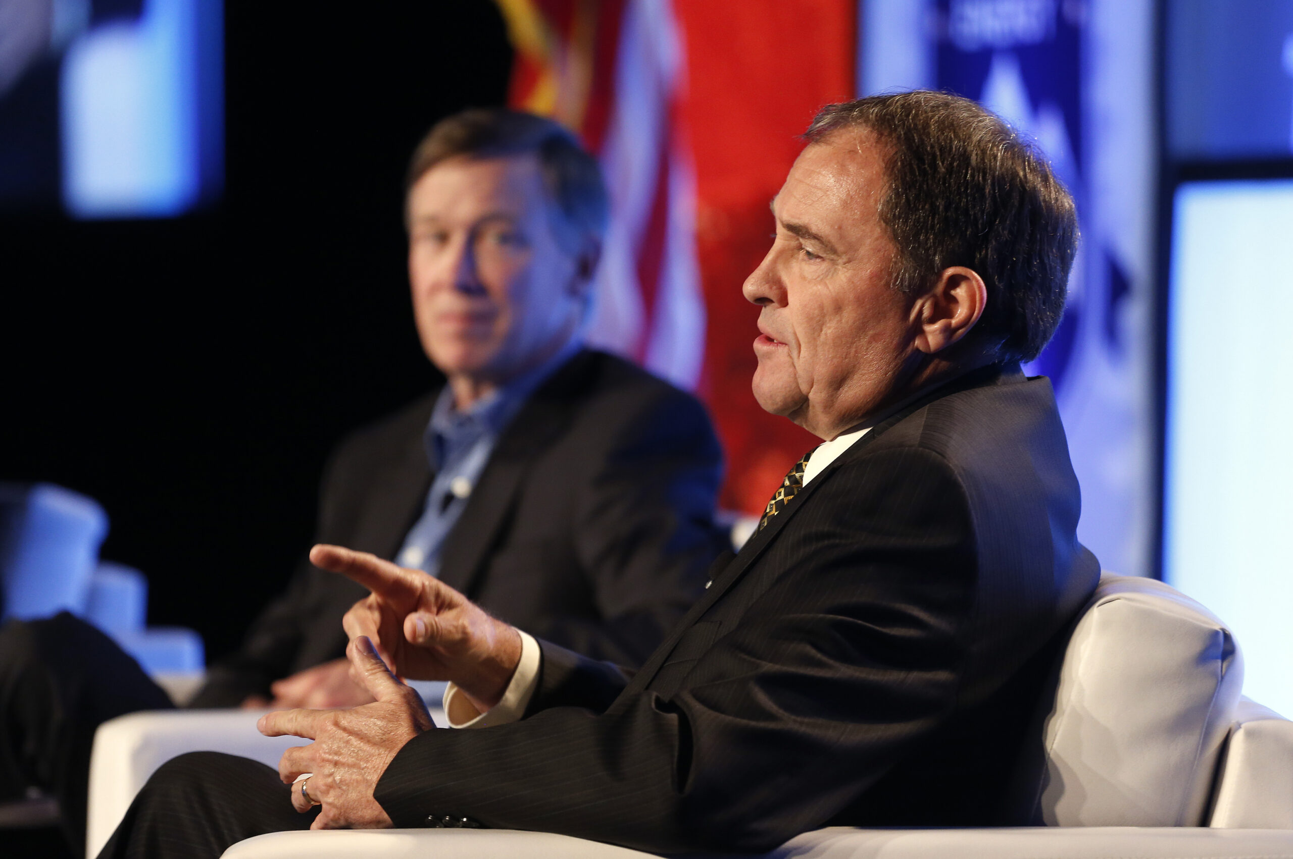 Hickenlooper: Legislation on fracking crucial