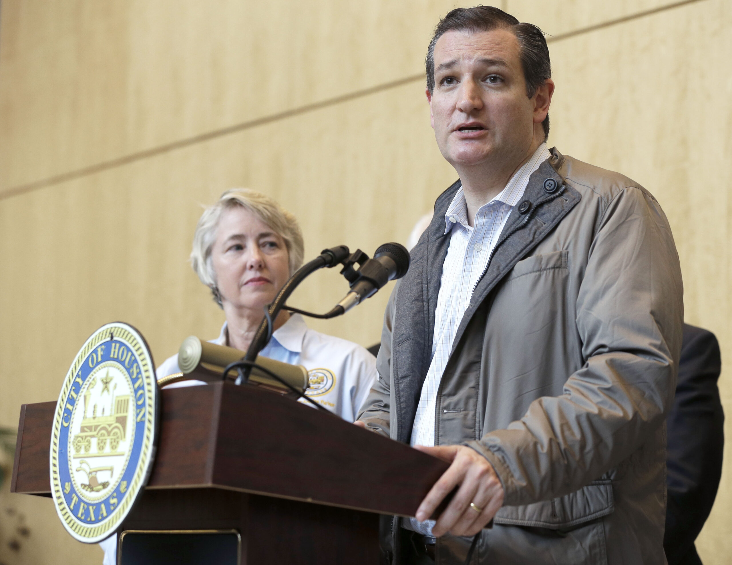 GOP presidential candidates retreating on gay marriage