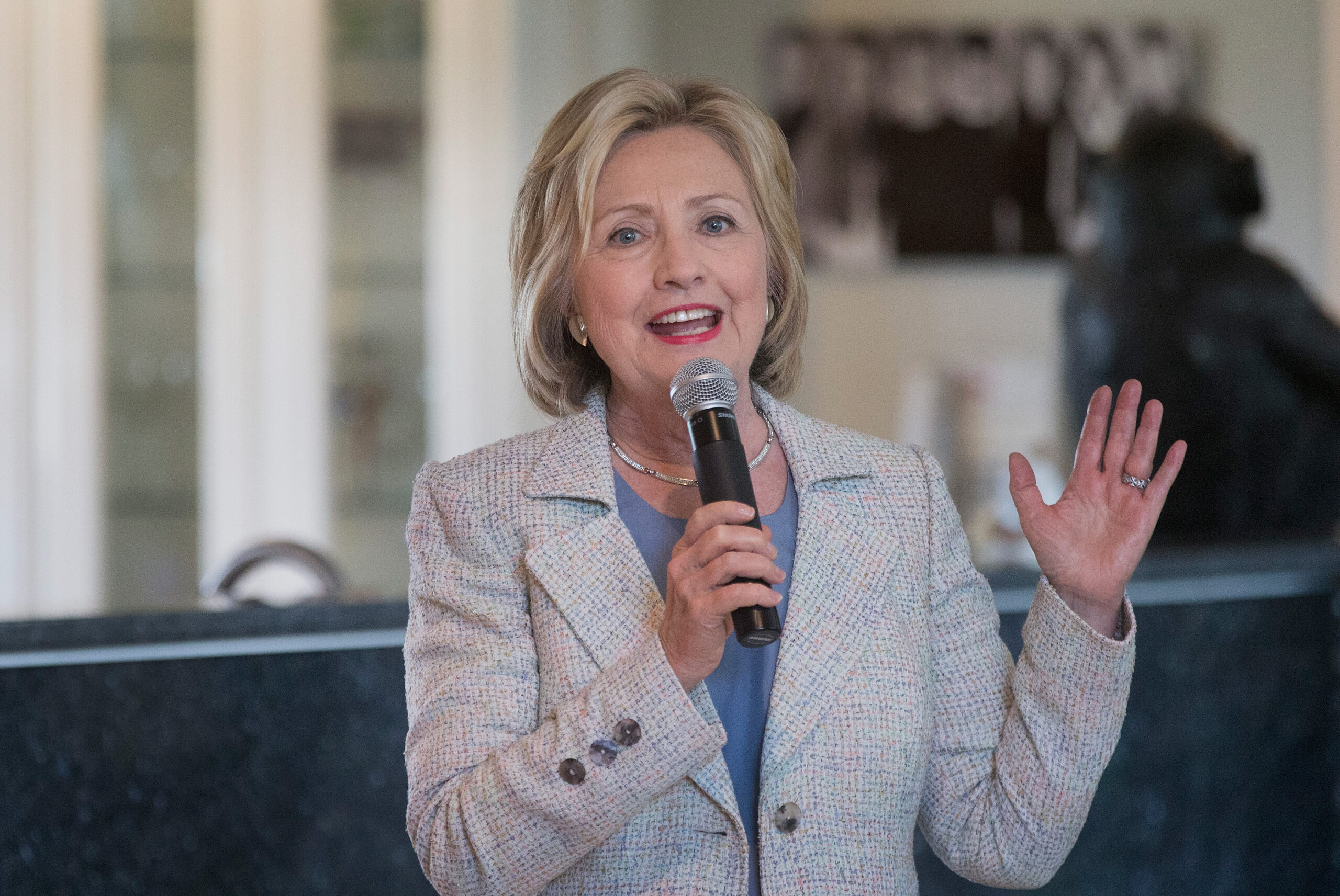 Hillary handed over blank server