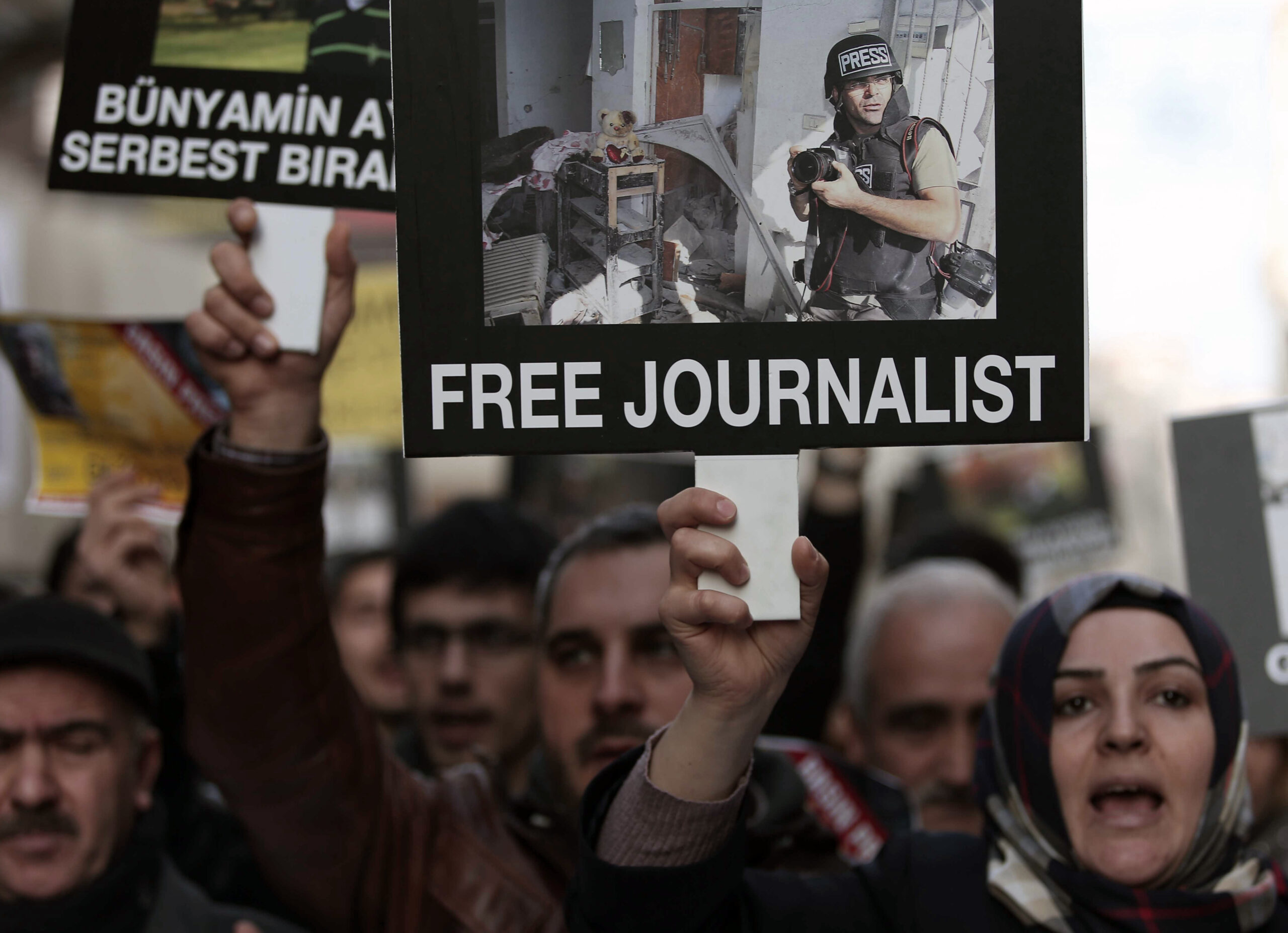 Report: Hundreds of journalists exiled globally since 2010