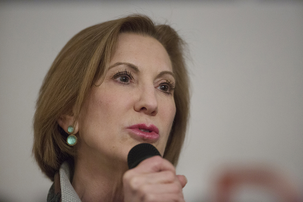 Fiorina leads with plan to dump Trump