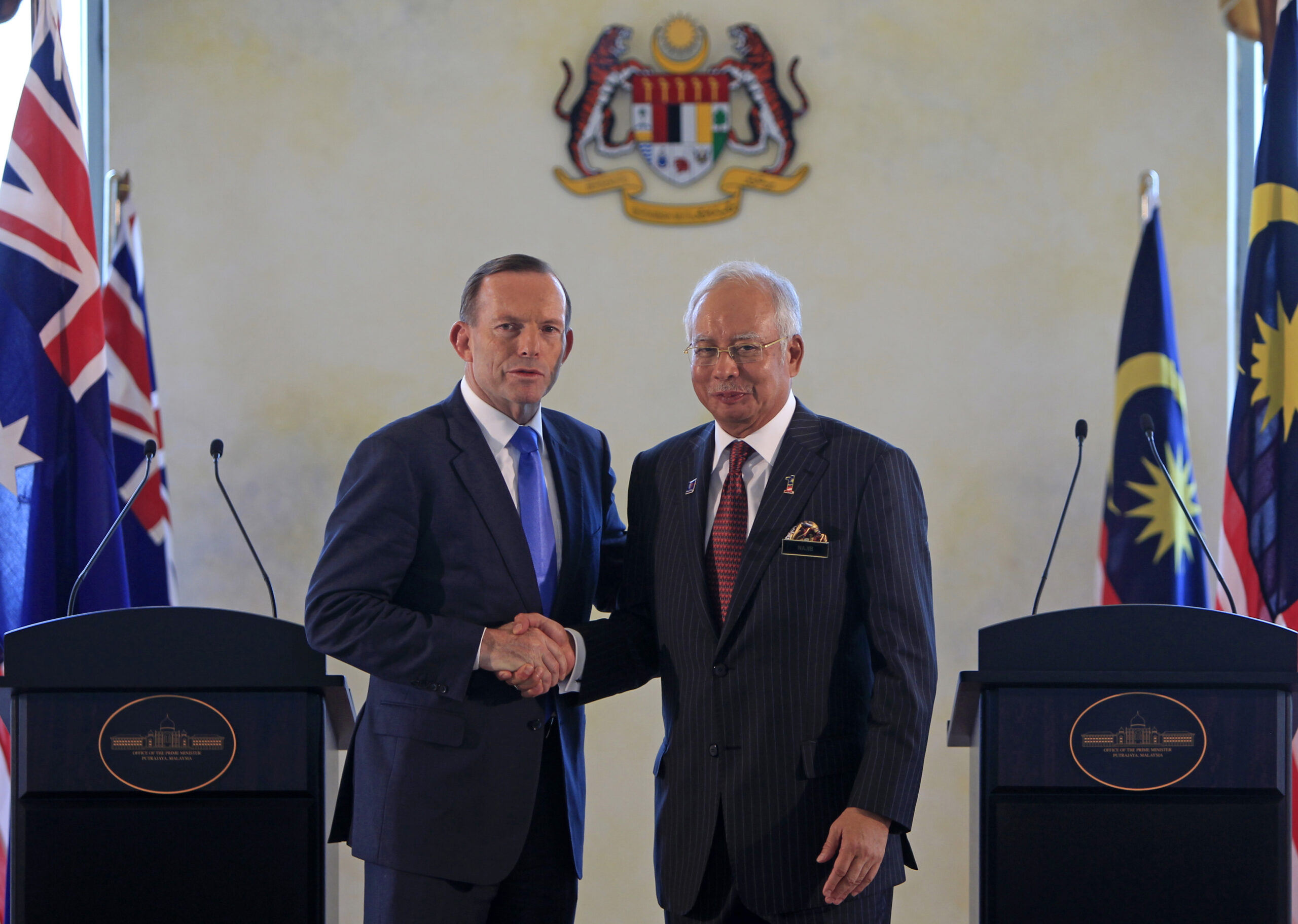 Malaysia to send team to jet crash site in Ukraine
