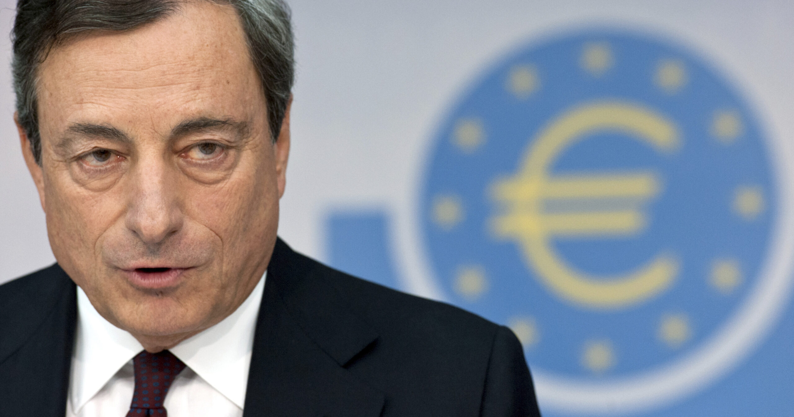 Euro continues descent ahead of ECB meeting