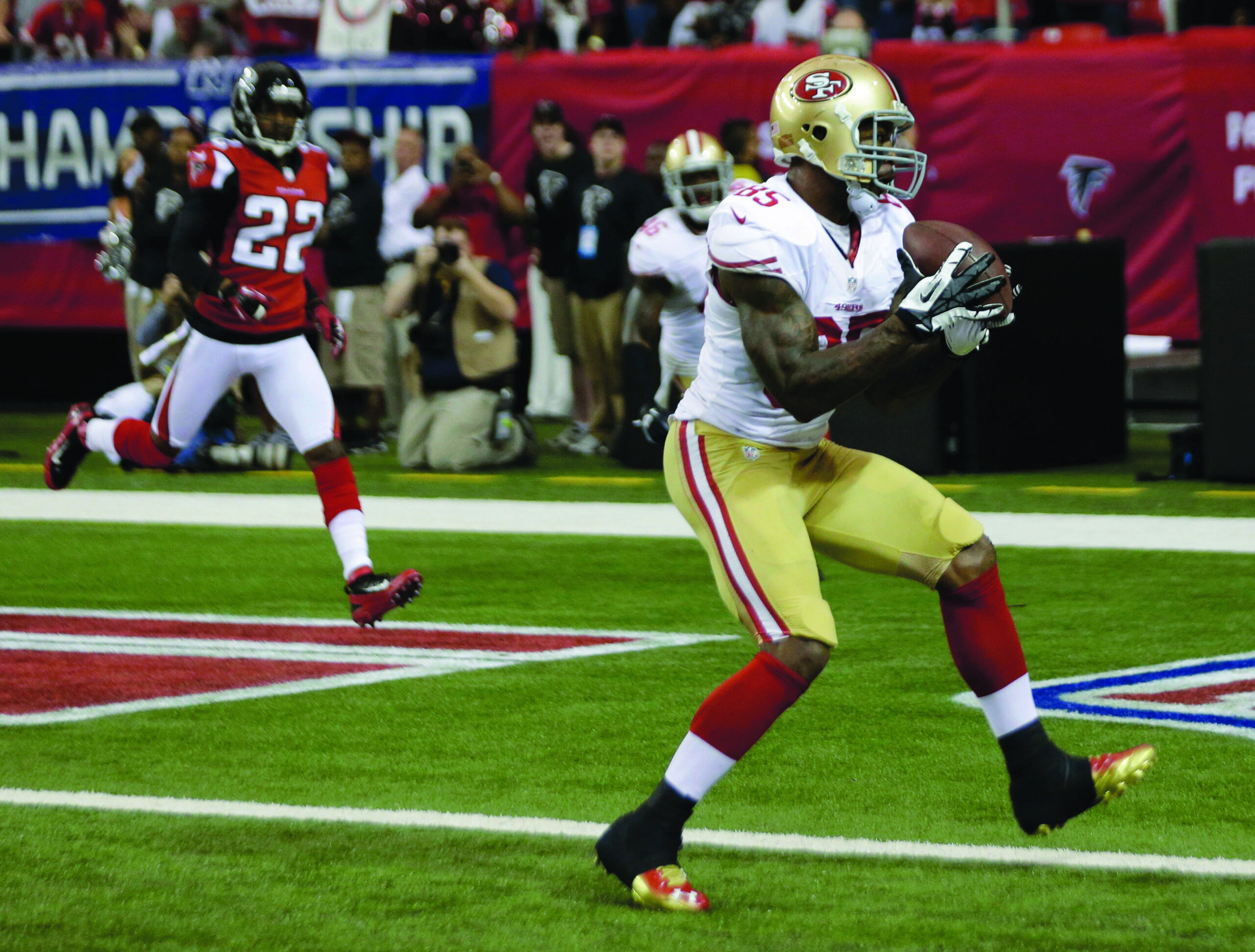 Rick Snider: Former Maryland Terrapins star Vernon Davis made a change for the better