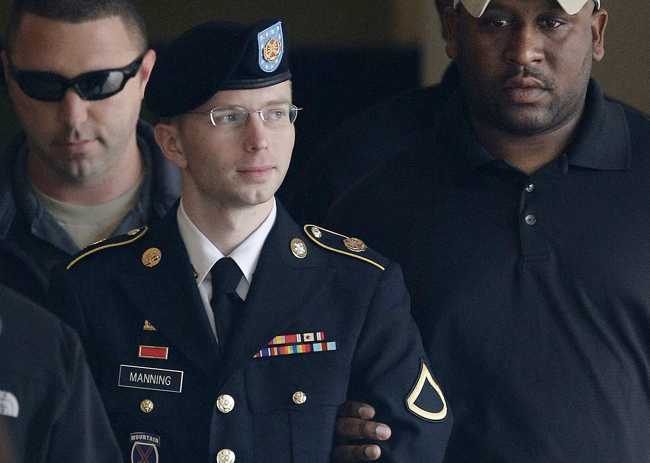 LGBT group: ‘Chelsea Manning is no hero’