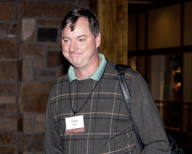 Charles Evans, the president of the Federal Reserve Bank of Chicago, said at a meeting in New York that the Fed to 