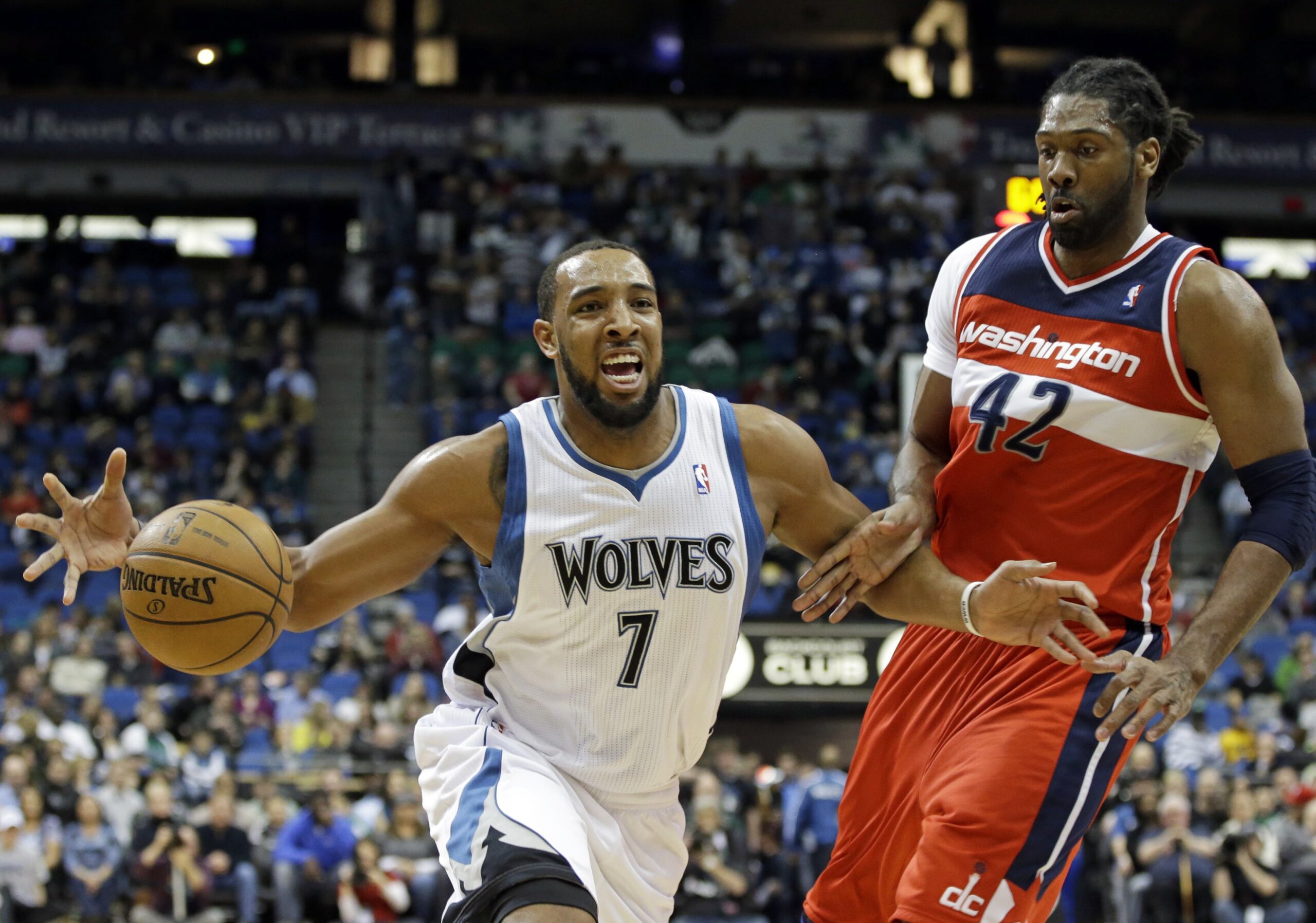Ricky Rubio rallies Wolves to 87-82 win over Wizards