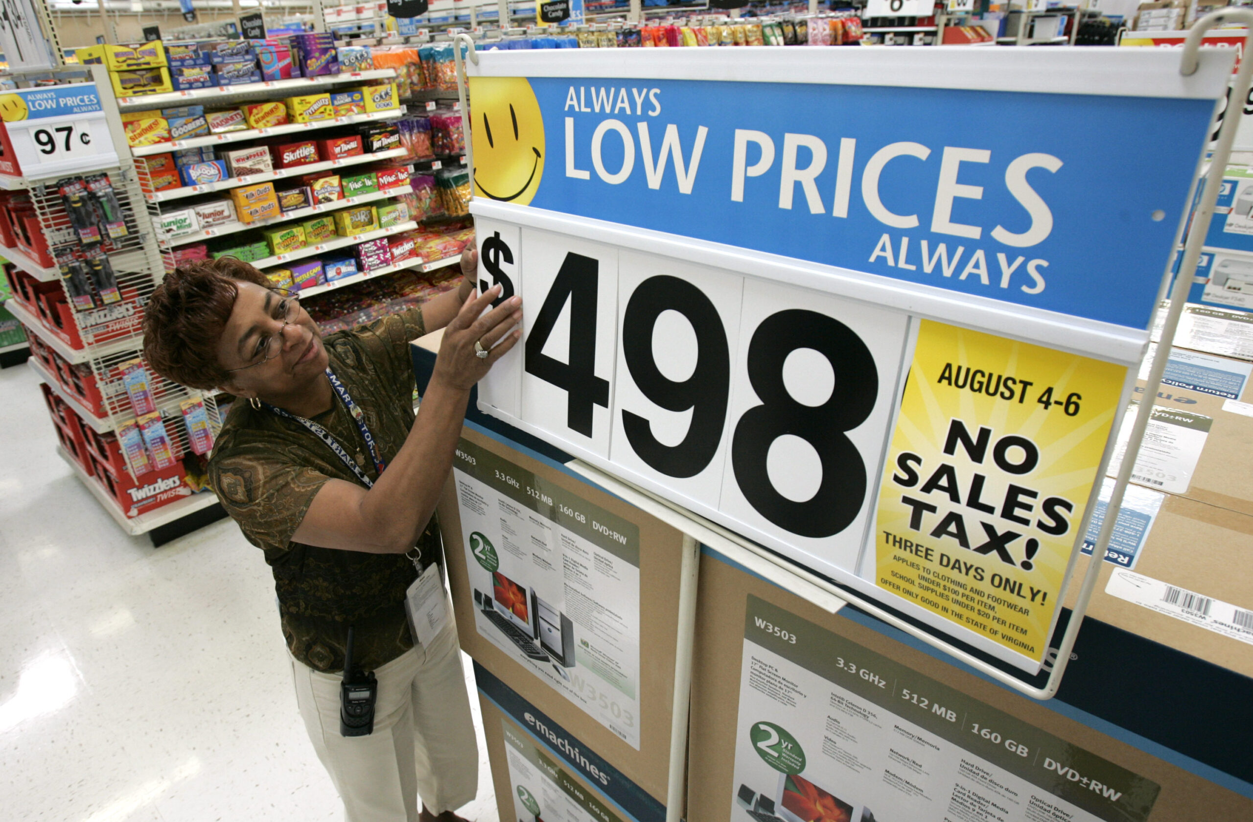 How D.C.’s effort to raise the minimum wage helps Walmart