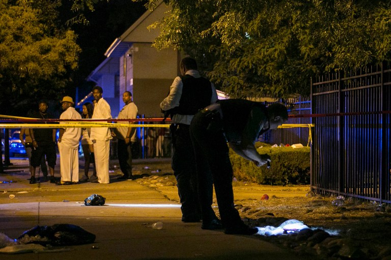 Homicides now stand at 512 total for so far in 2016. In all of 2015 there were 491 homicides in the city. (Ashlee Rezin /Chicago Sun-Times via AP)