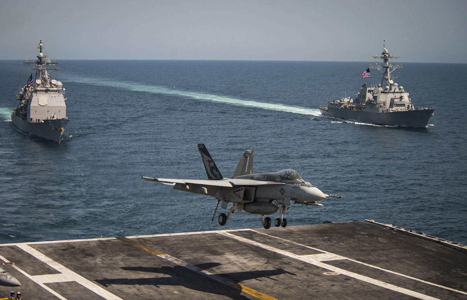 Pentagon, Navy aren’t touching Trump’s call to replace ‘no good’ launchers on aircraft carriers with ‘goddamned steam’ catapults