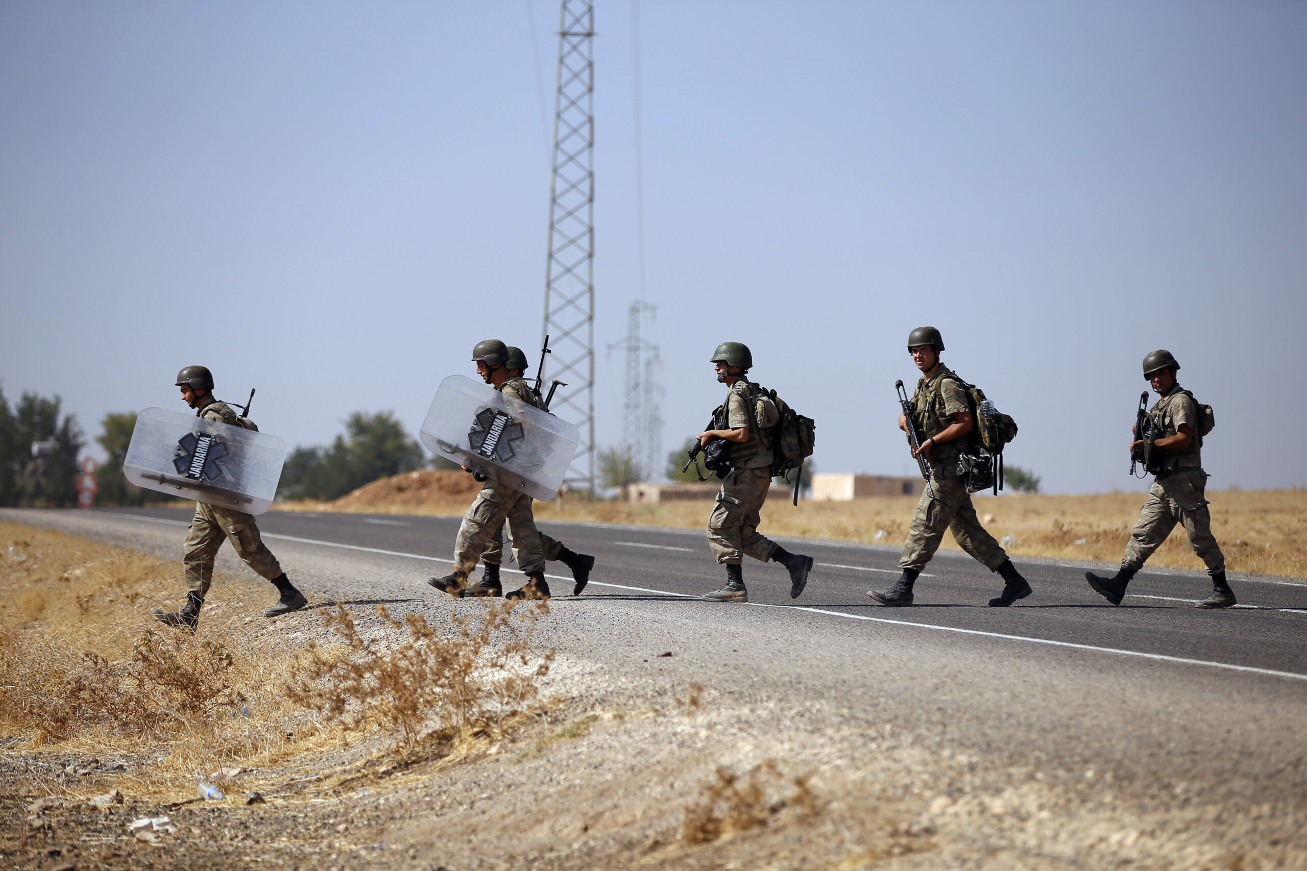 Four more U.S.-trained Syrians enter Syria