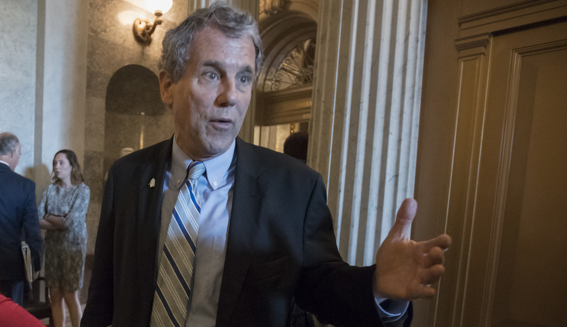 Sherrod Brown: White House looks like ‘executive retreat for Goldman Sachs’