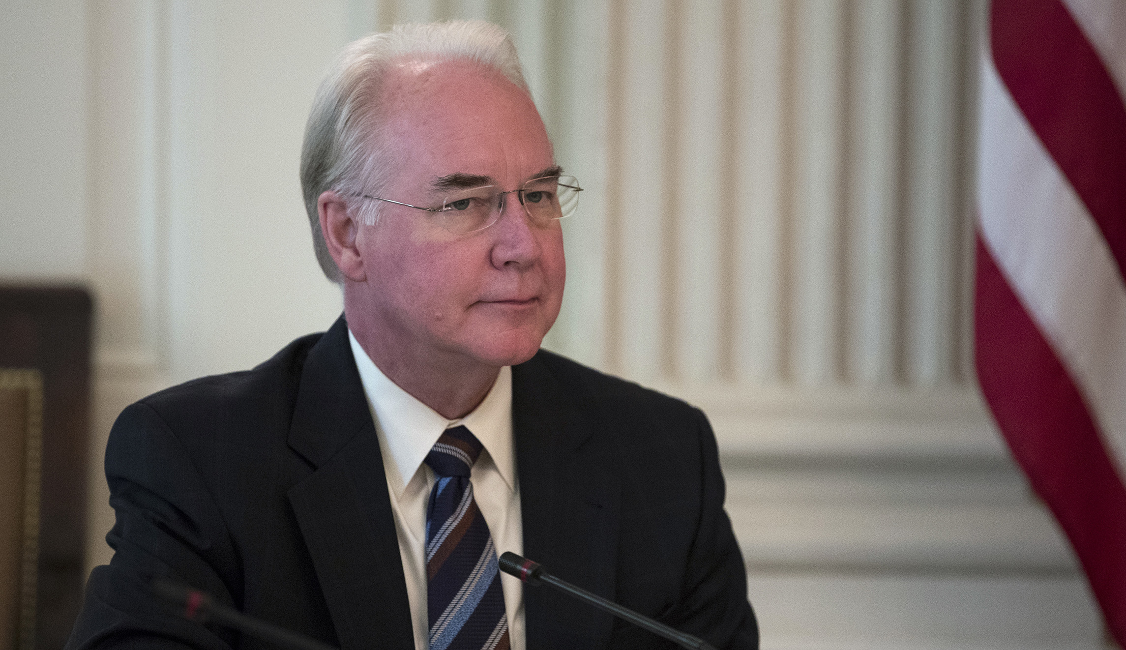 Tom Price resigns as HHS secretary after private jet outrage