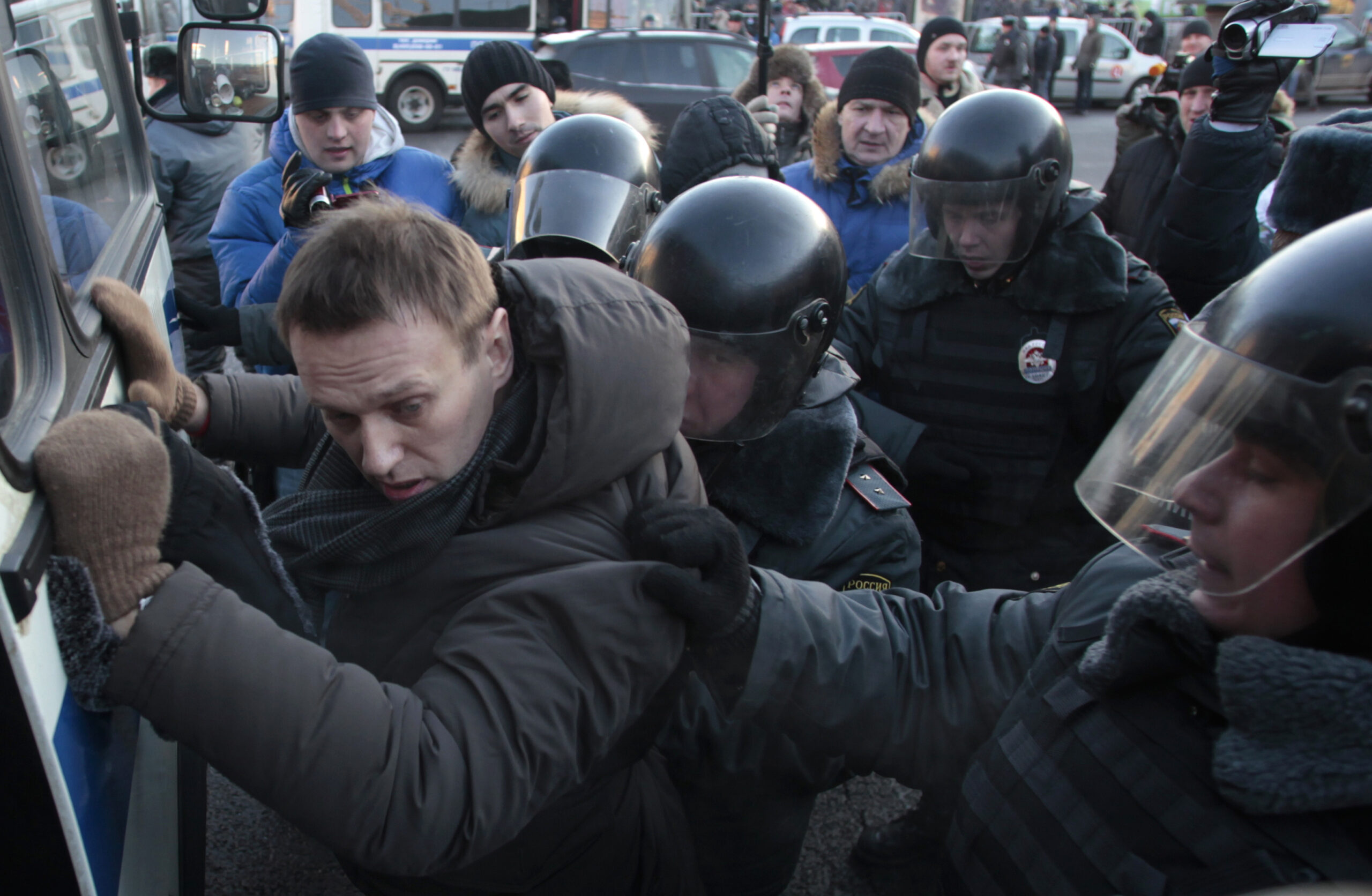 Russian opposition leader faces new probe
