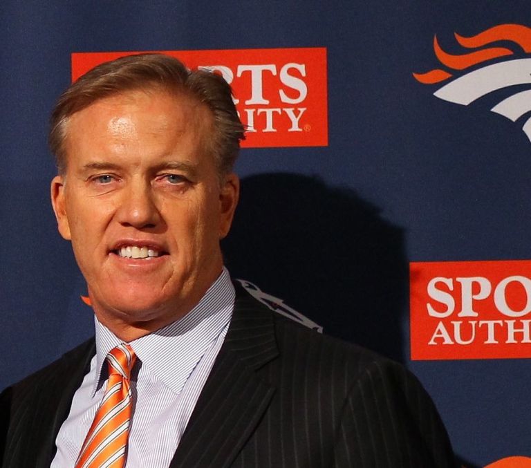 The Denver Broncos’ John Elway endorses Romney