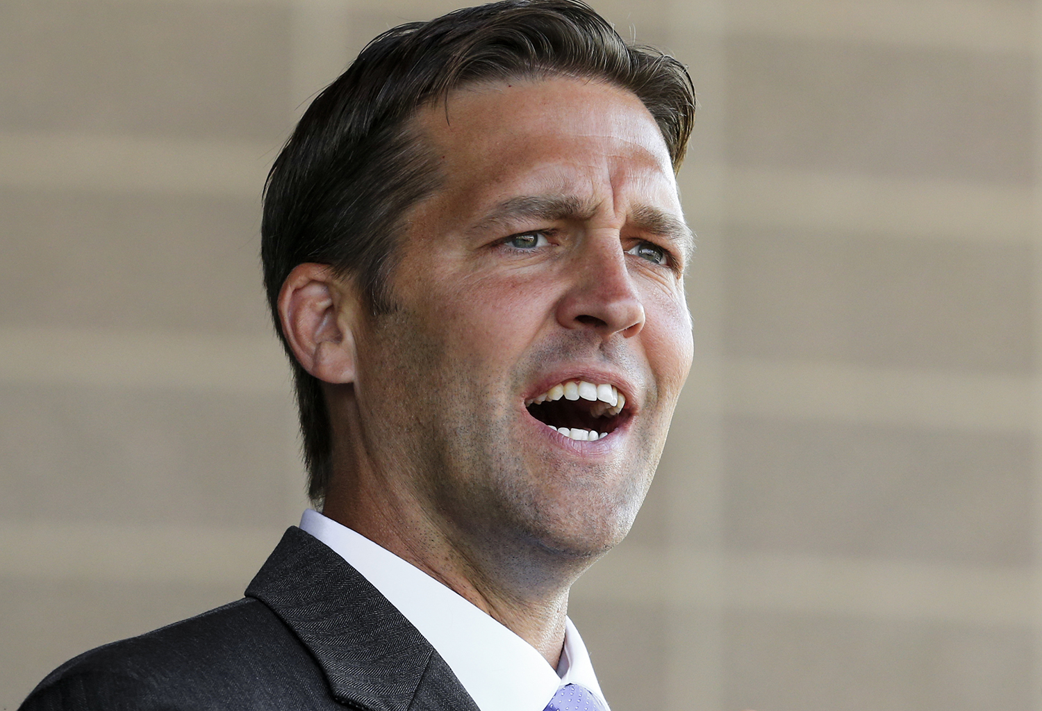 Sasse asks why intel leaders aren’t probing Clinton email fallout