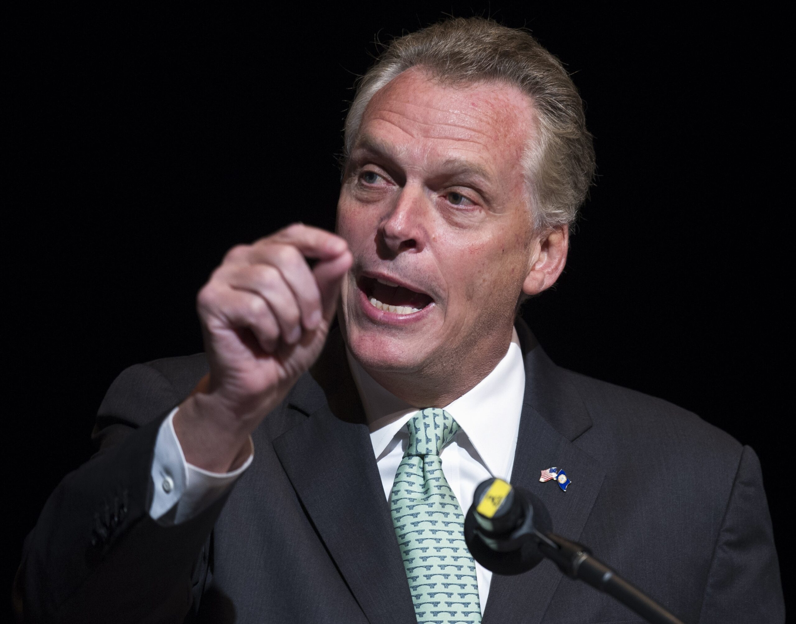 Everything that is wrong with Washington in three sentences