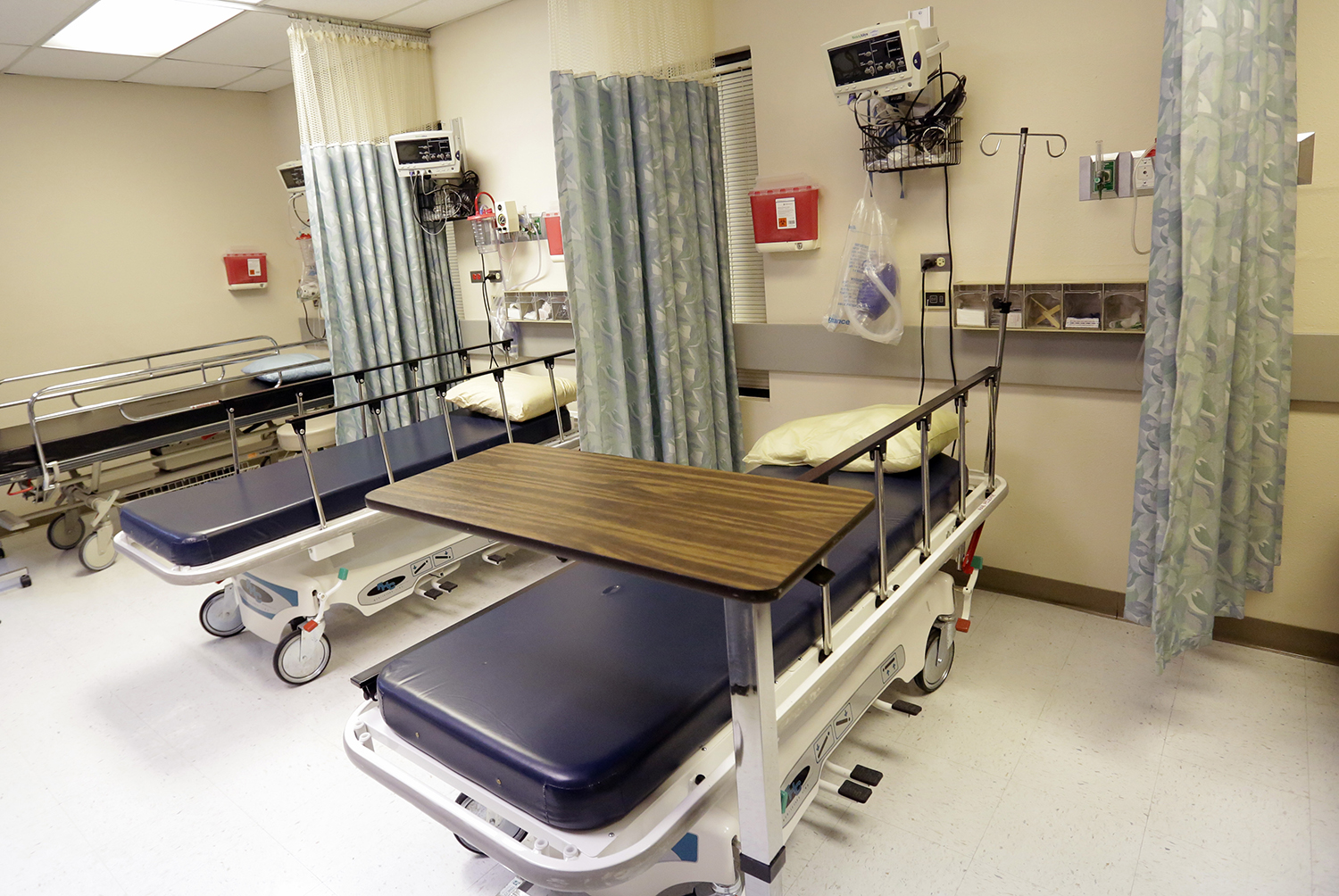 Texas abortion clinics sue over fetal burial law