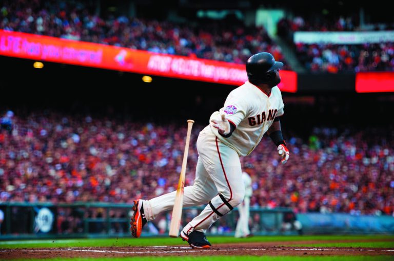 Sandoval’s three HRs lead Giants to 8-3 romp in World Series opener