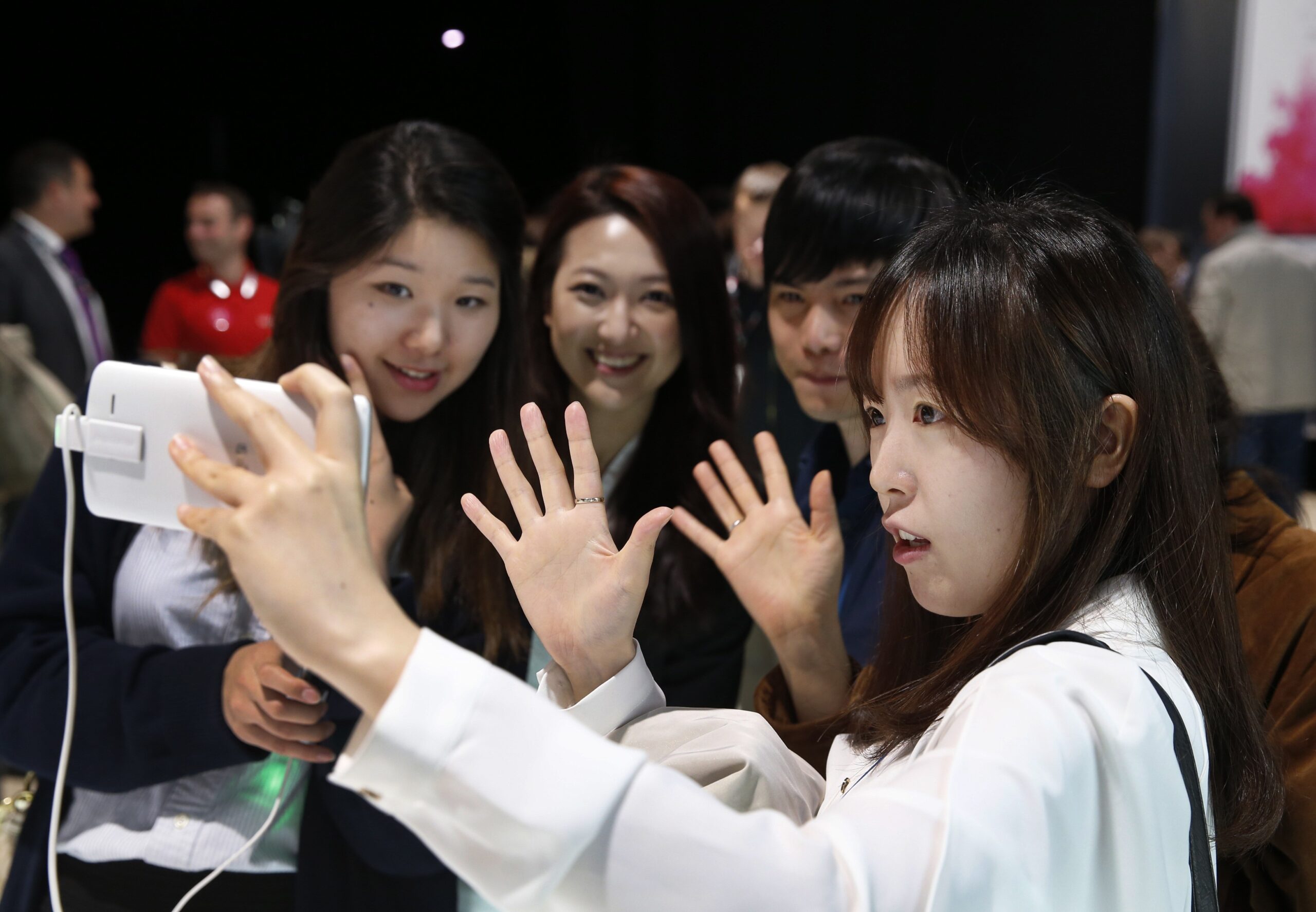 LG emphasizes simplicity in new G3 smartphone