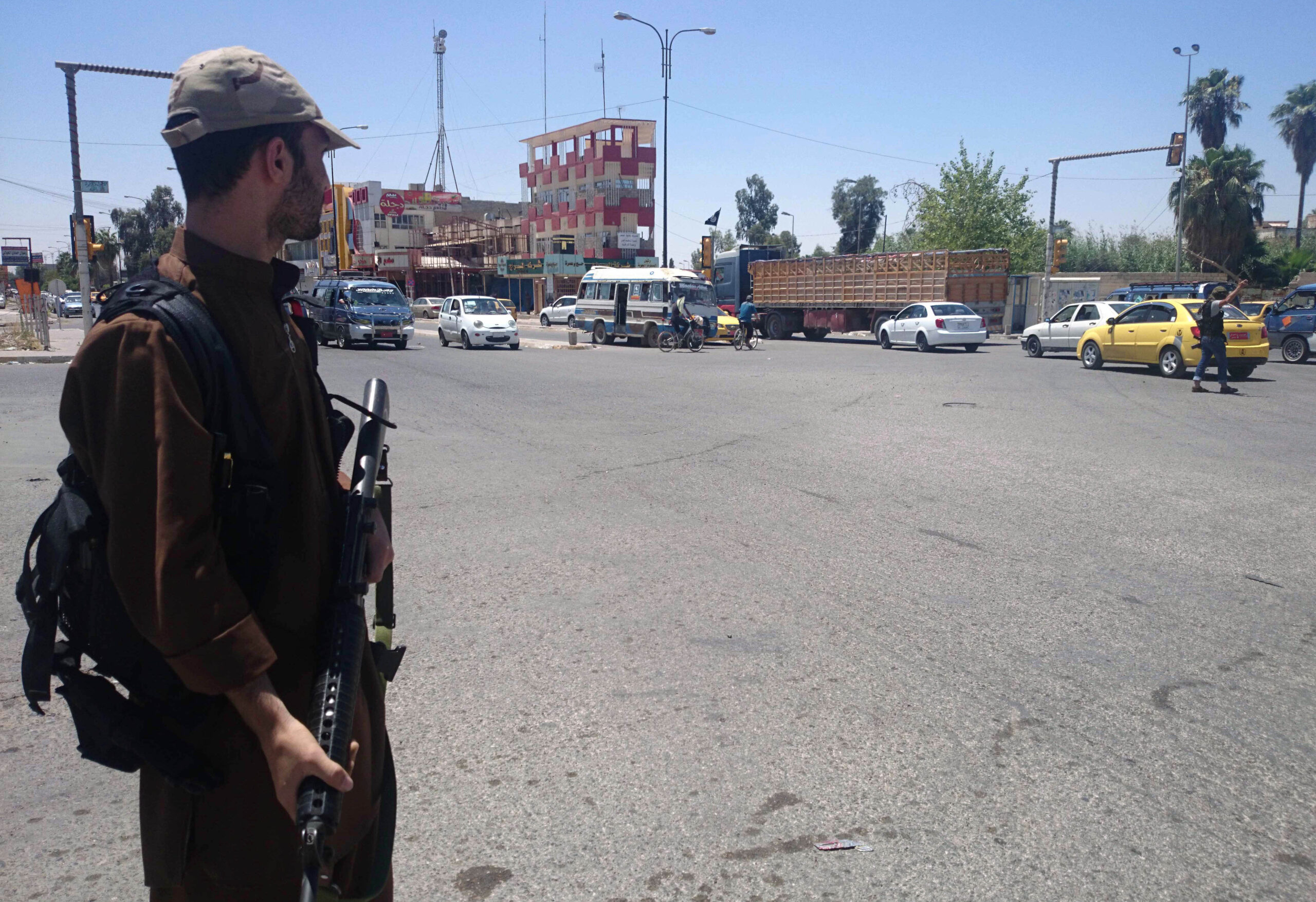 Militants blitz through Iraq’s western desert