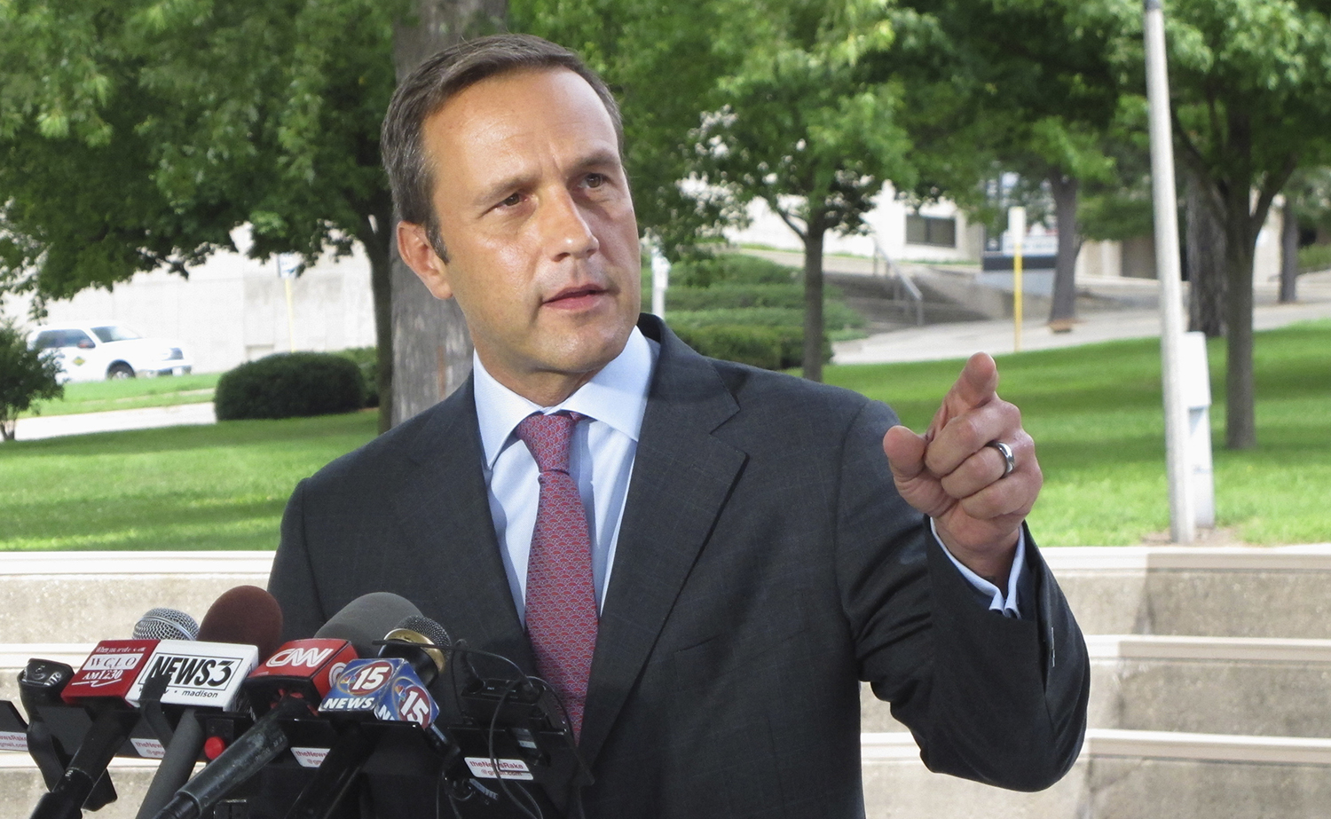 Bloodied — a lot — but unbowed, Ryan foe forms pro-Trump PAC