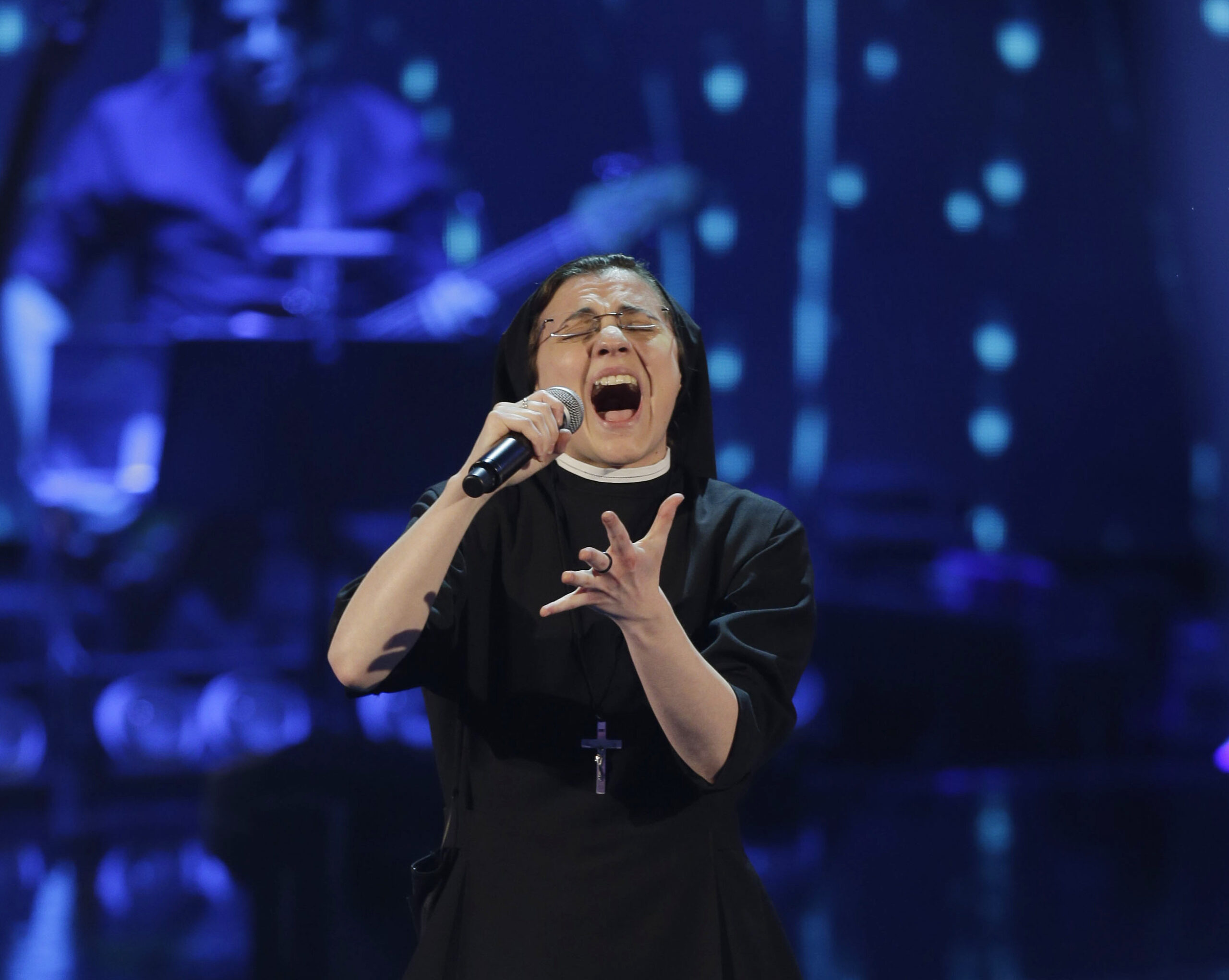 Singing nun in finals of Italy’s TV talent show