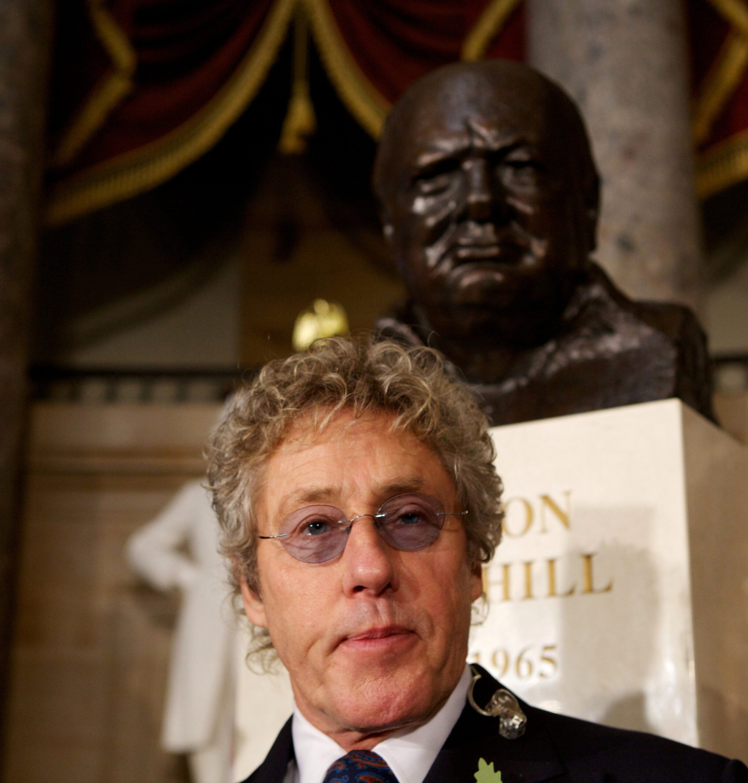 Singer Roger Daltrey plays Capitol to honor Winston Churchill