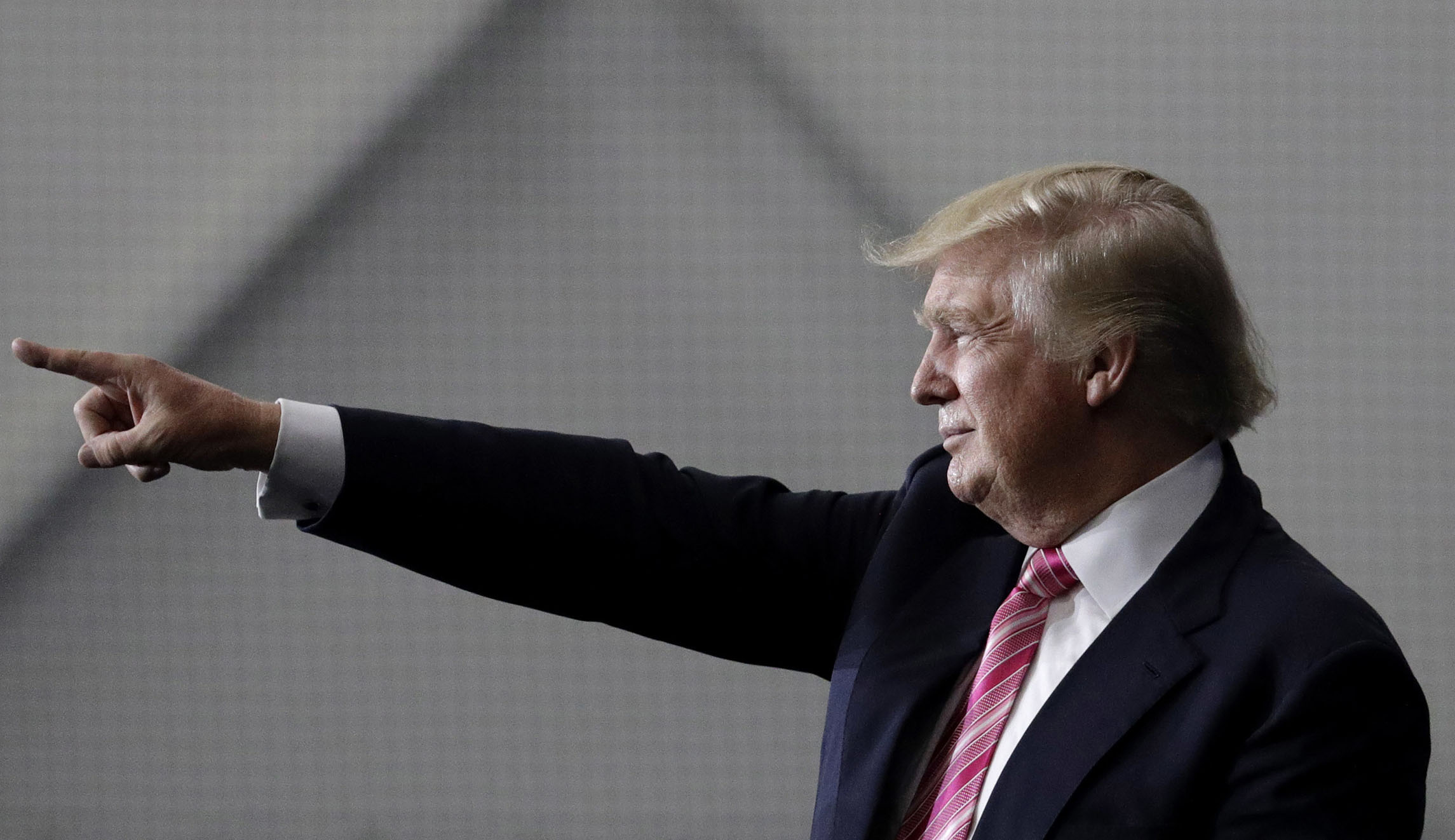 Trump sees Washington for what it is: Hollywood lite