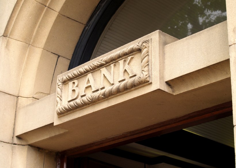 Community banks press Congress for relief