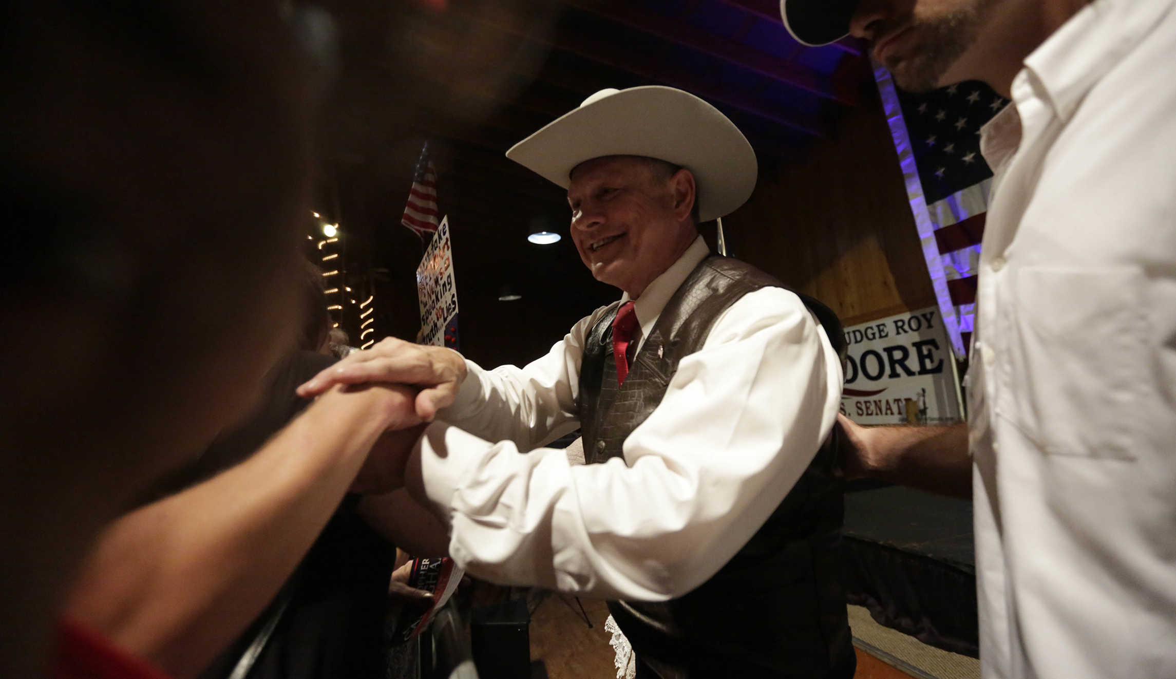 Roy Moore’s law school classmate not surprised by sexual allegations: ‘Beware of false prophets’