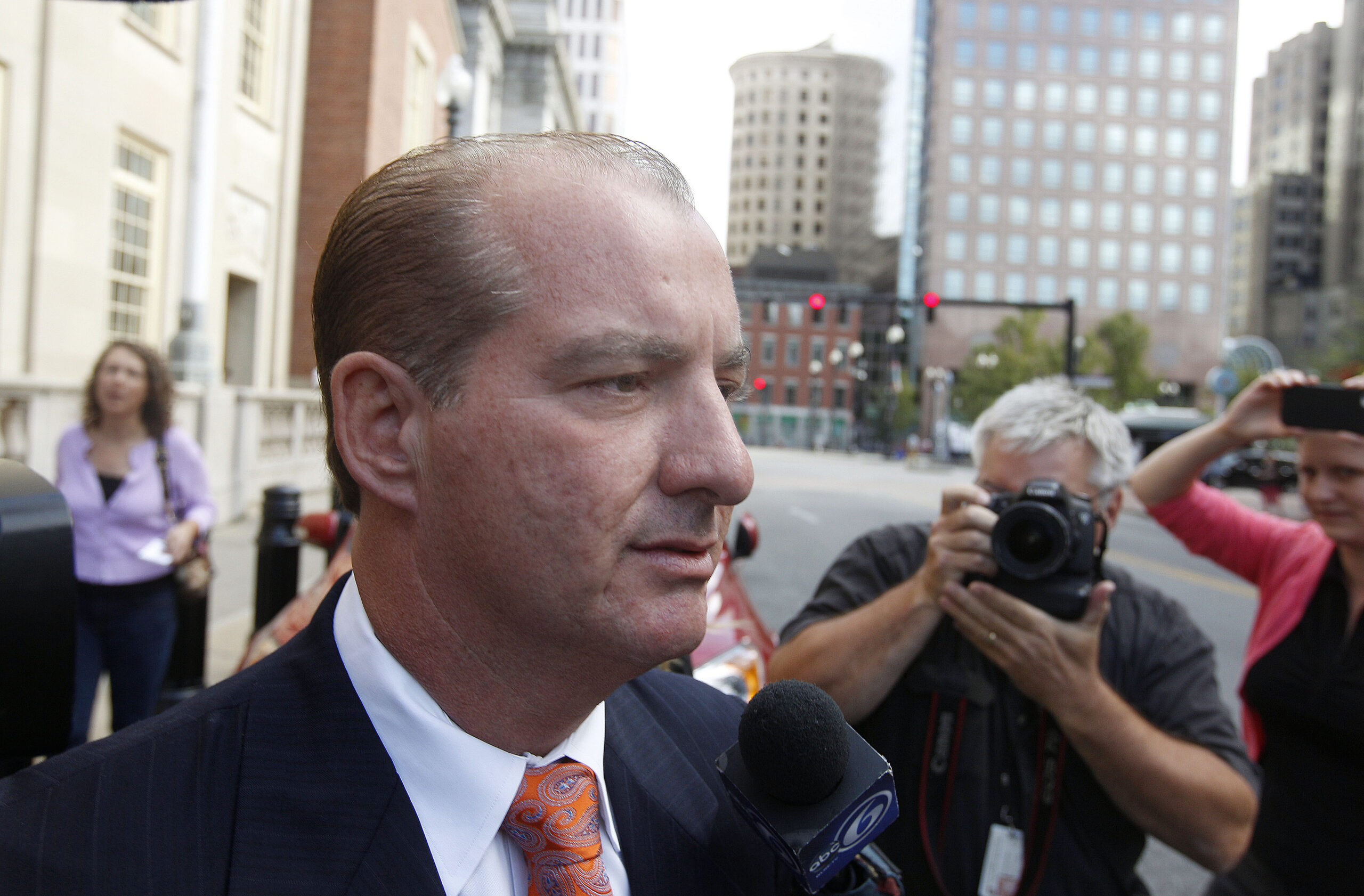 Rhode Island ex-mayor strikes deal to get out of prison