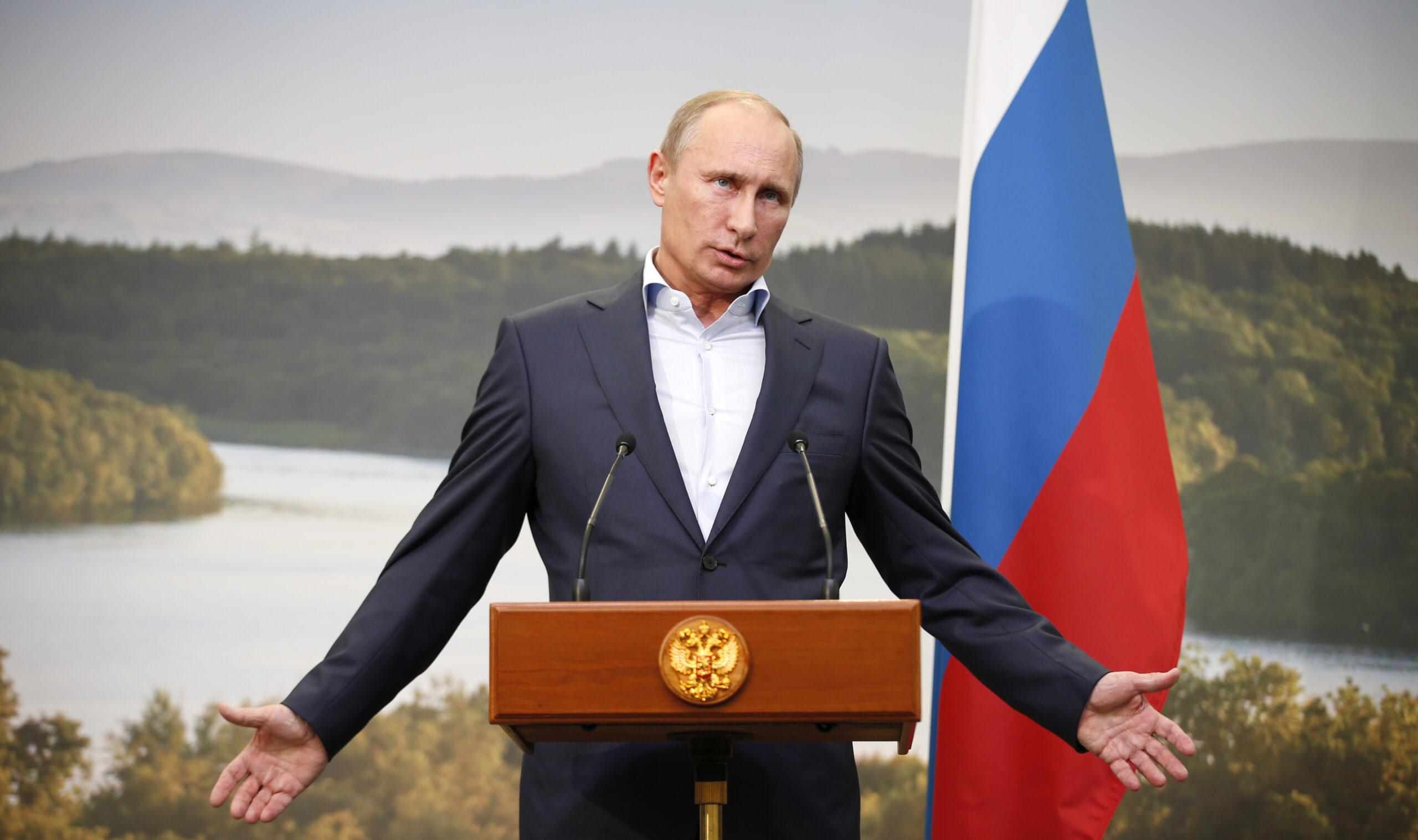 Did Vladimir Putin come to power by faking terrorist attack?