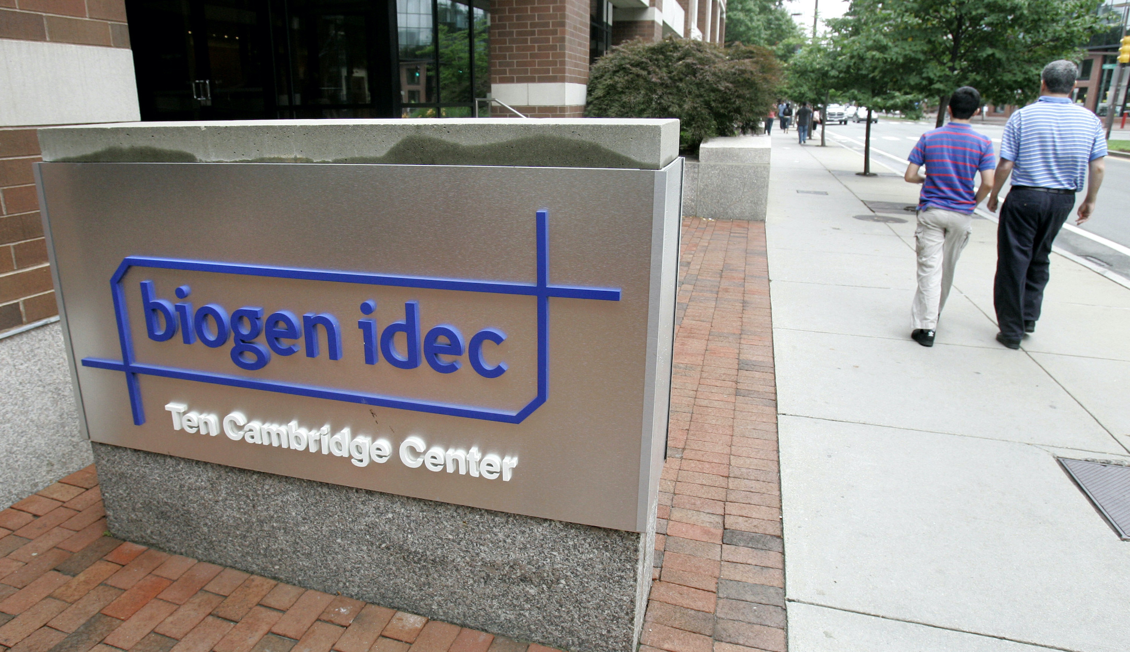 FDA narrows eligibility for controversial $56,000 Alzheimer’s treatment