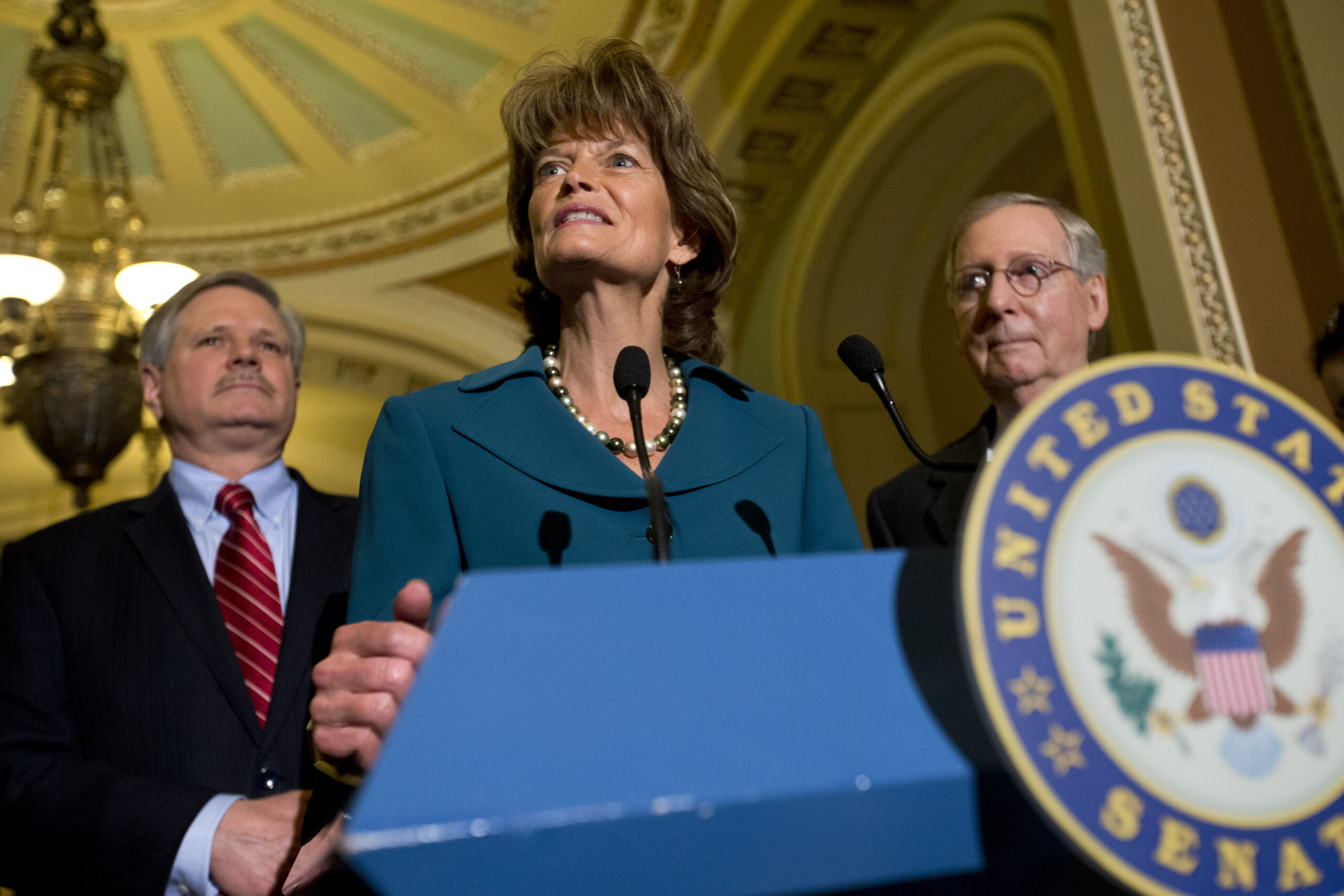 Senate energy chief chides administration on key study