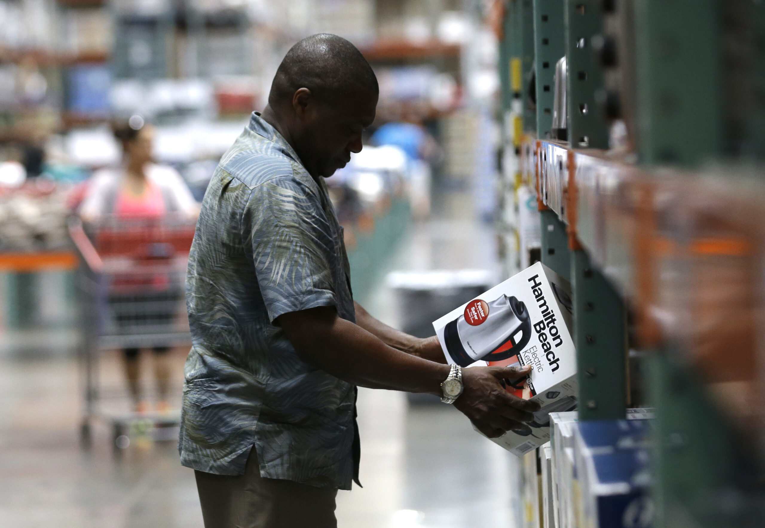 US consumer sentiment improves a bit in August