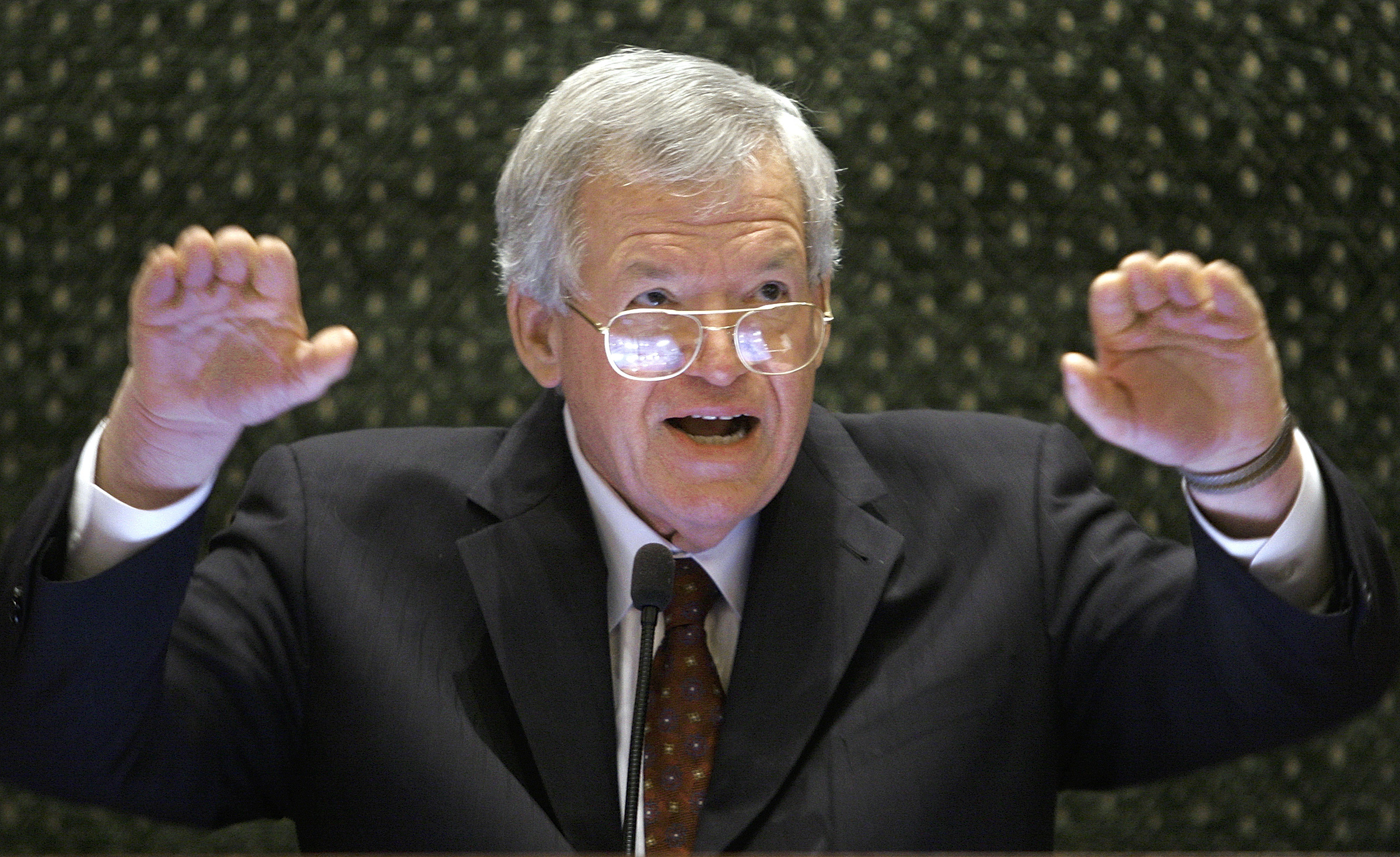 Report: Former House Speaker Hastert indicted