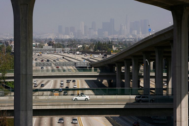 Traffic moves along the 110 freeway on March 14, 2008 in Los Angeles, California. (Photo by David McNew/Getty Images)