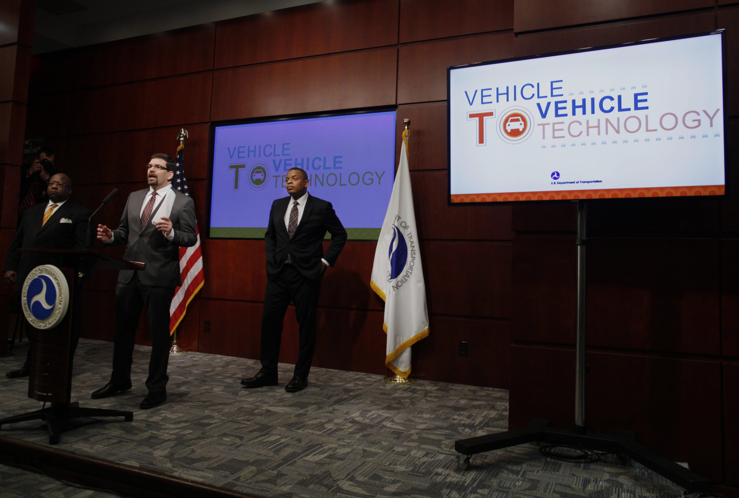 Car-to-car talk: Hey, look out for that collision!