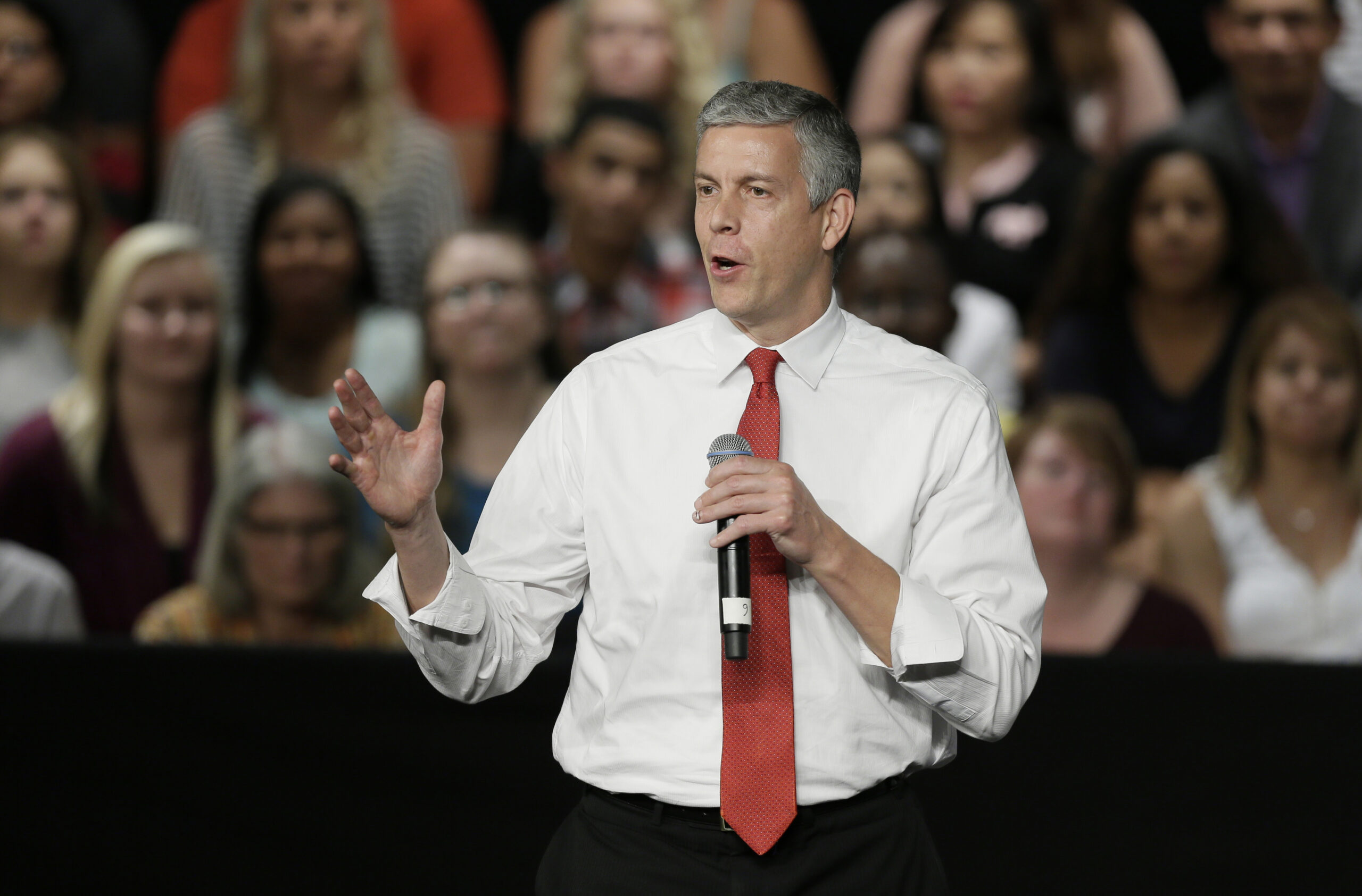 Education Secretary Arne Duncan to retire