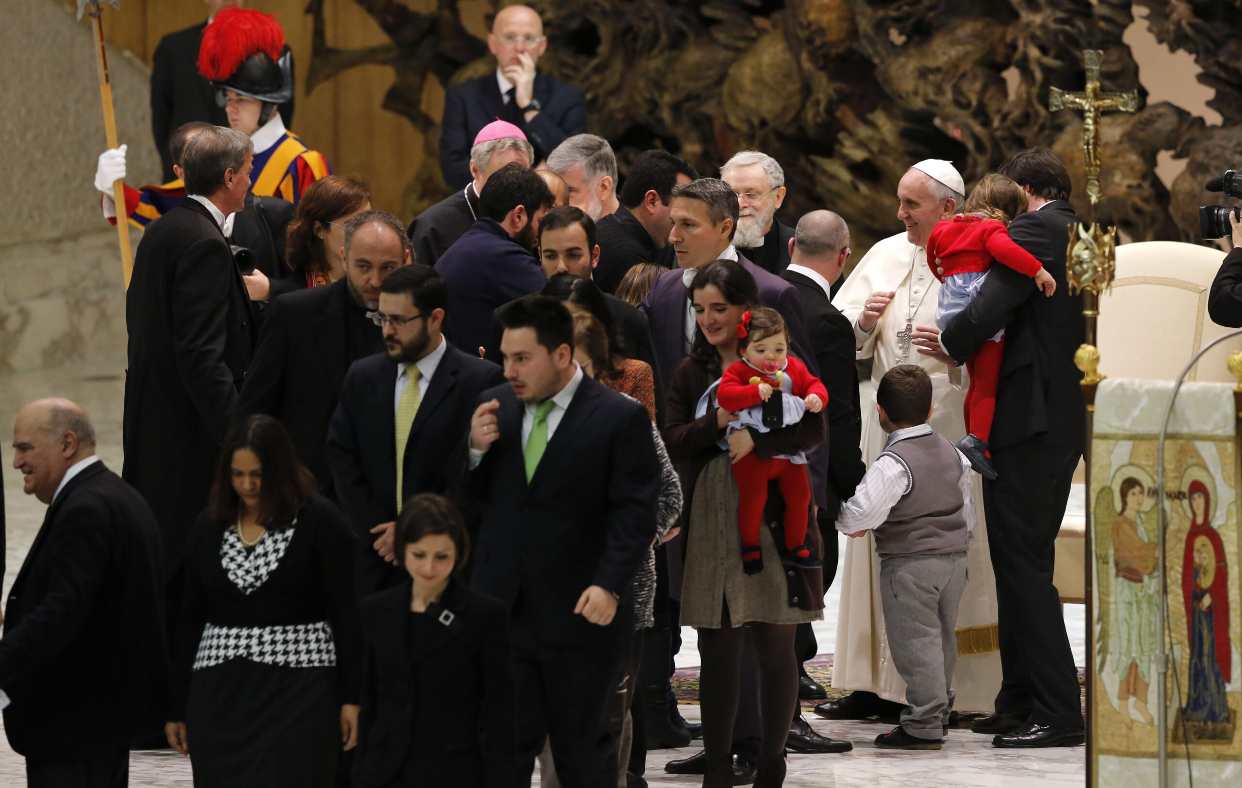 Pope tells missionary group to respect culture