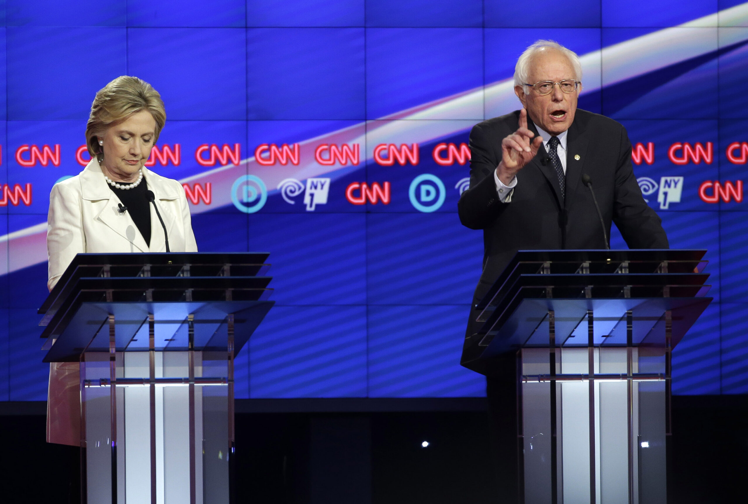Calif. poll: Sanders within 2 points of Clinton
