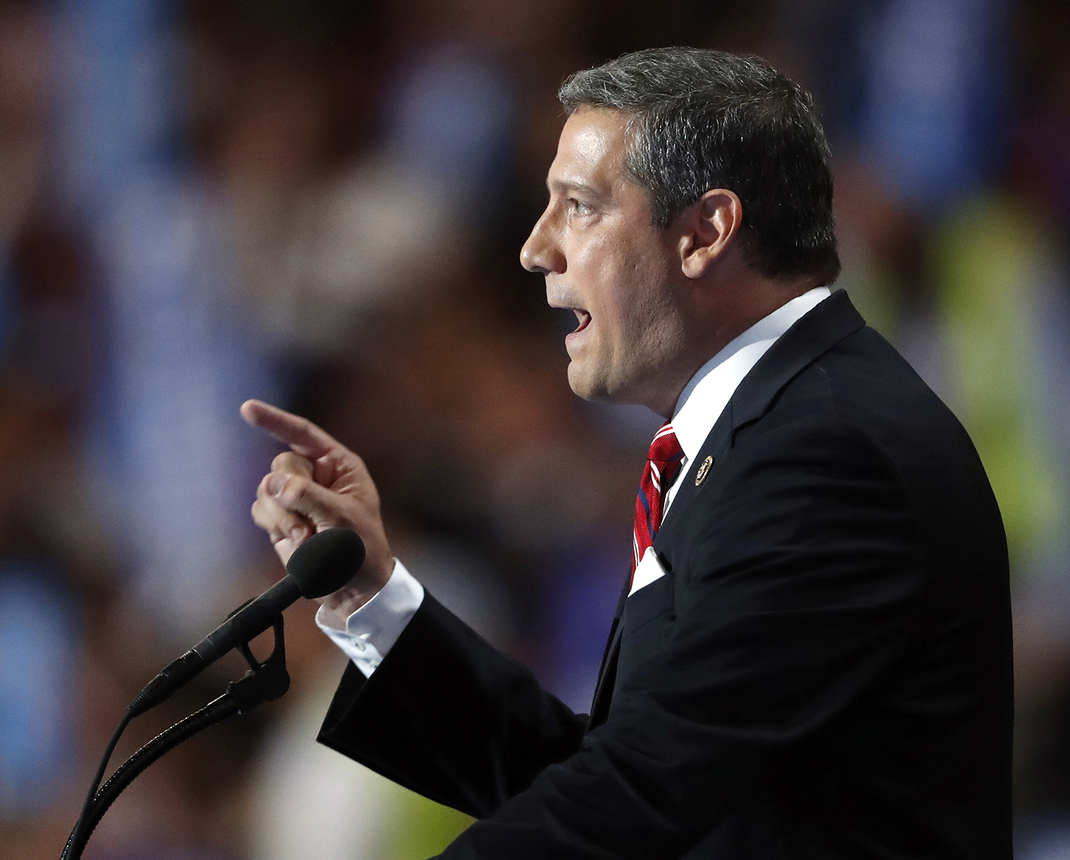 Dem plans to use Trump to hurt GOP in midterms