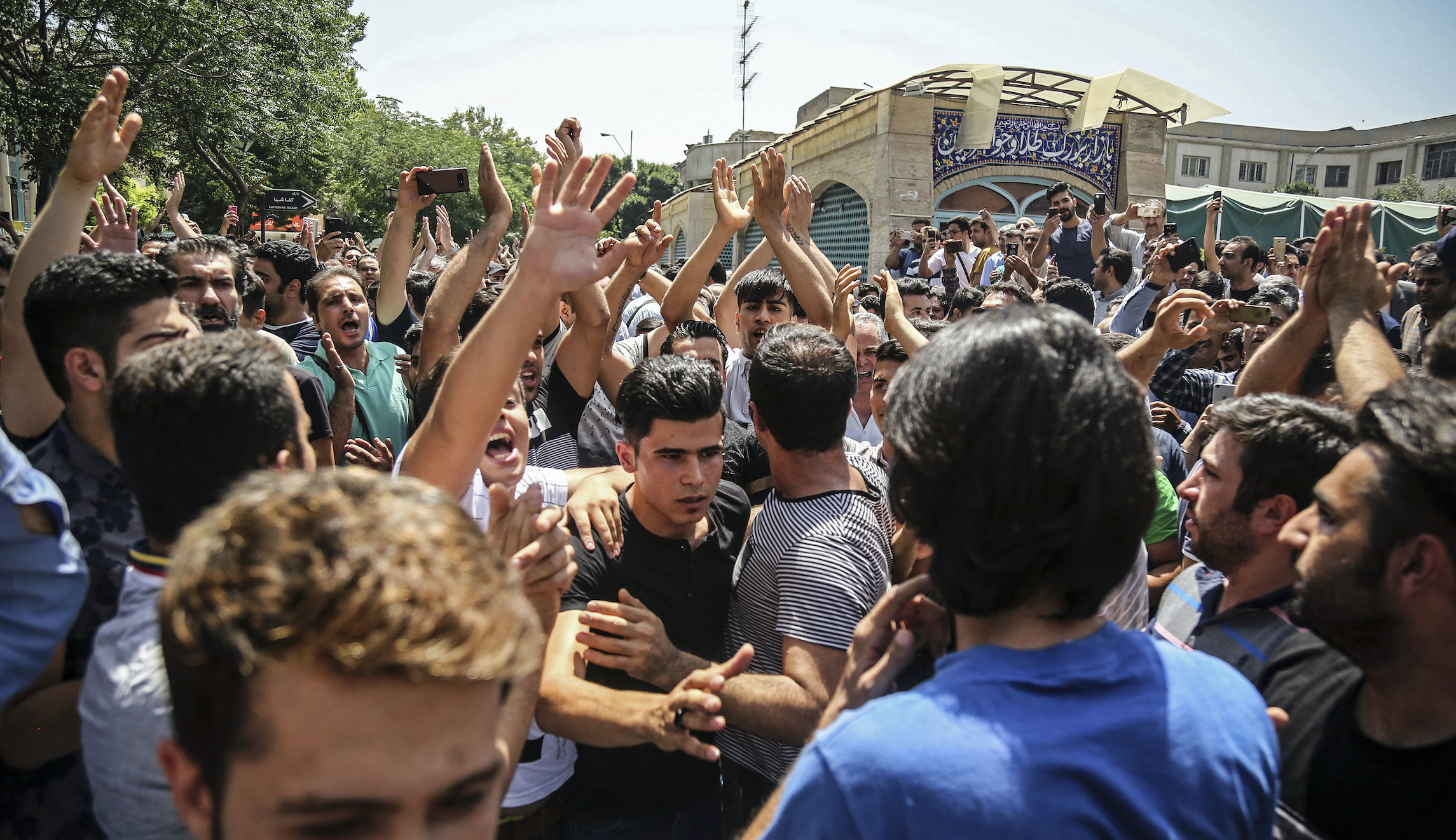 Iran executes wrestler Navid Afkari despite pleas from Trump and Dana White