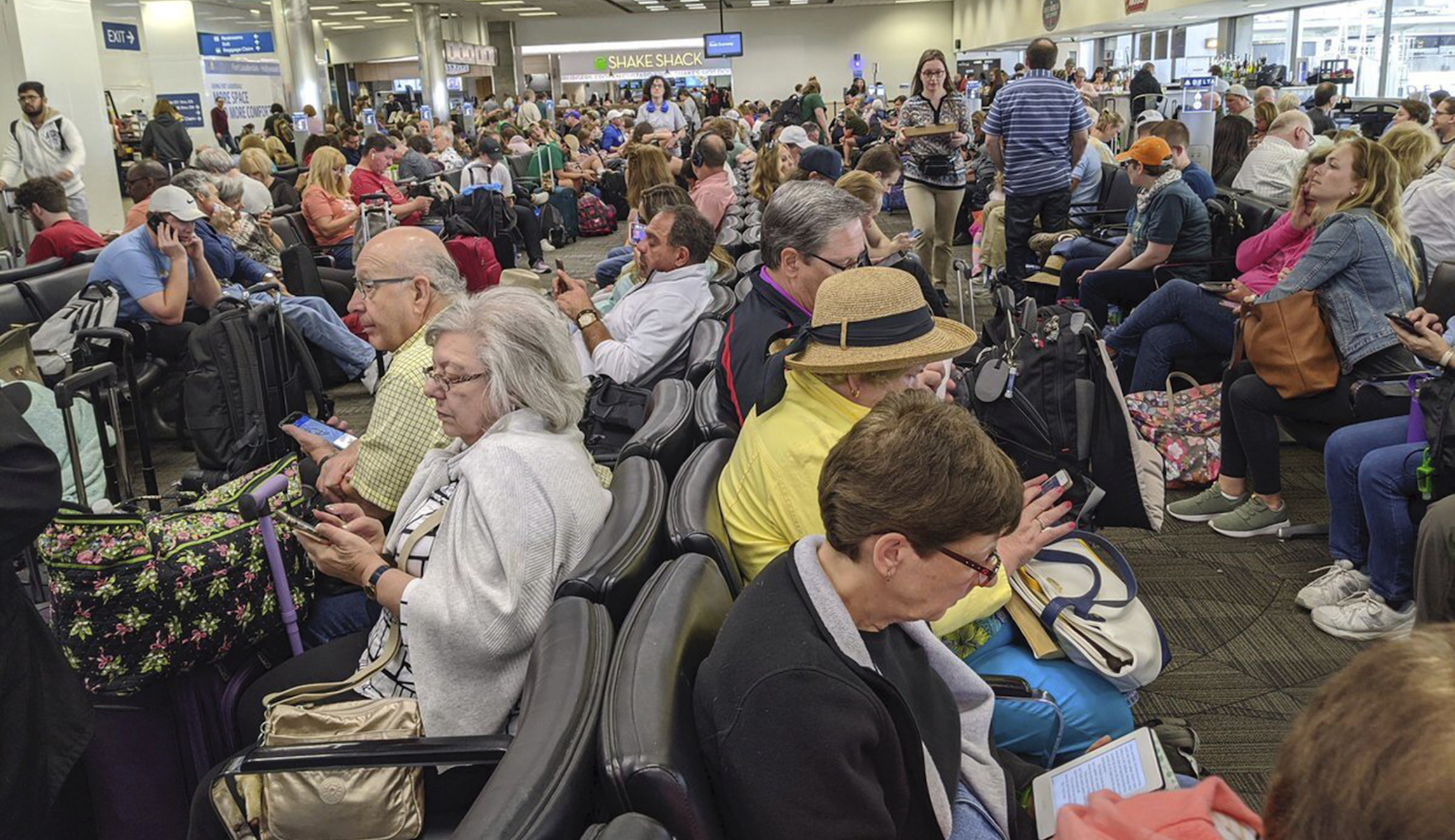 White House denies claim staffer ‘yelled’ at governor who complained about long airport lines during coronavirus outbreak