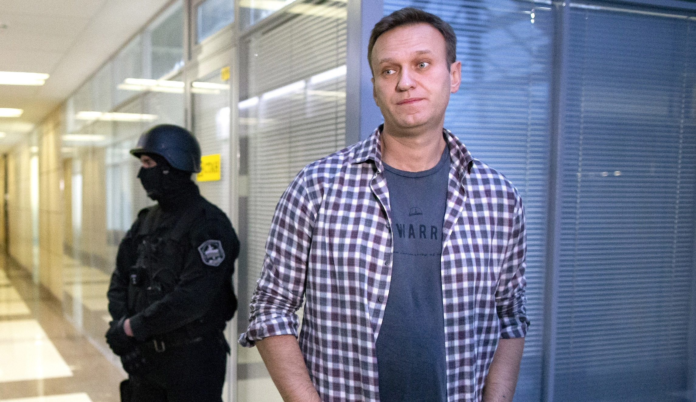Alexei Navalny to end hunger strike